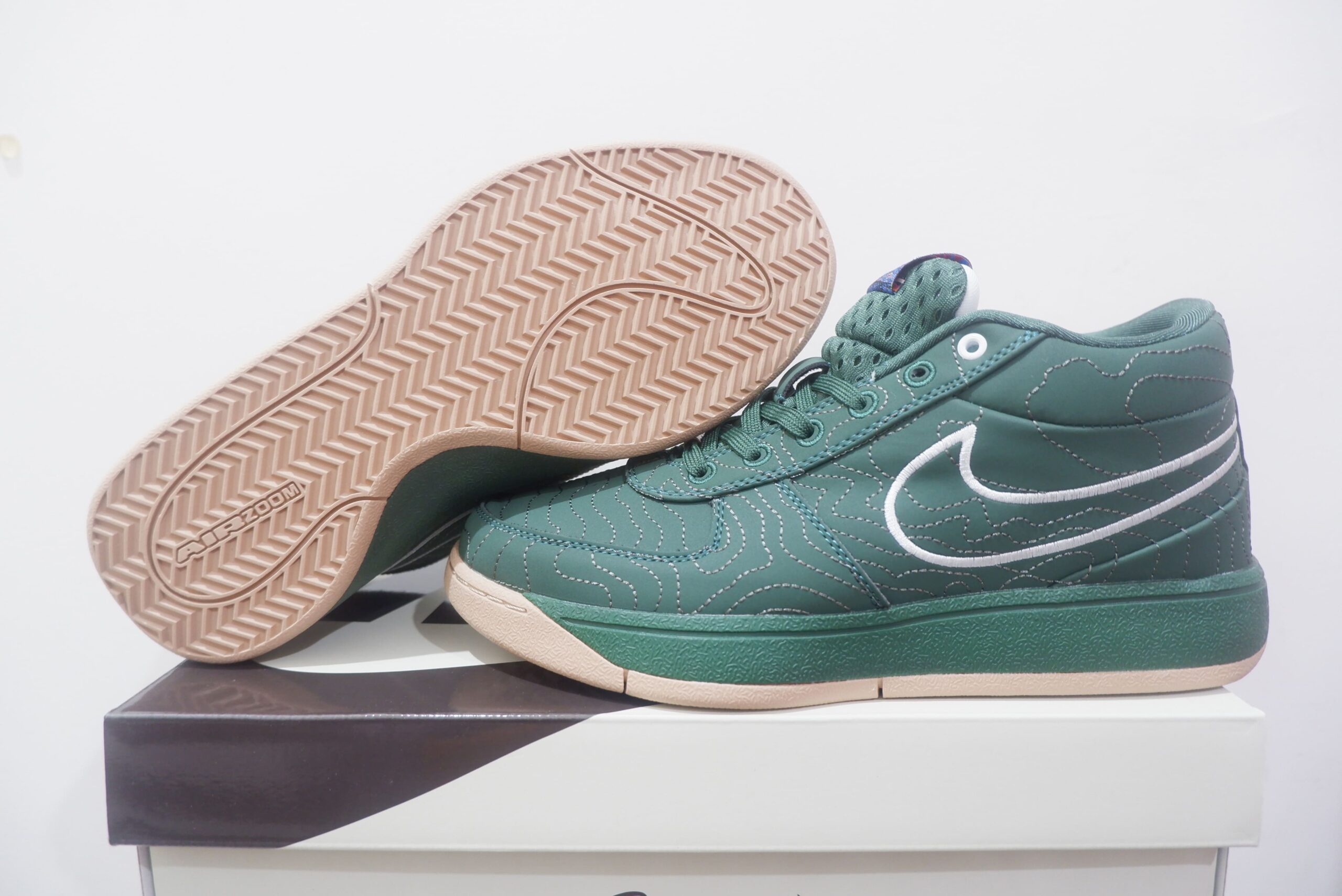 NIKE BOOK 1 LOW FLAGSTAFF