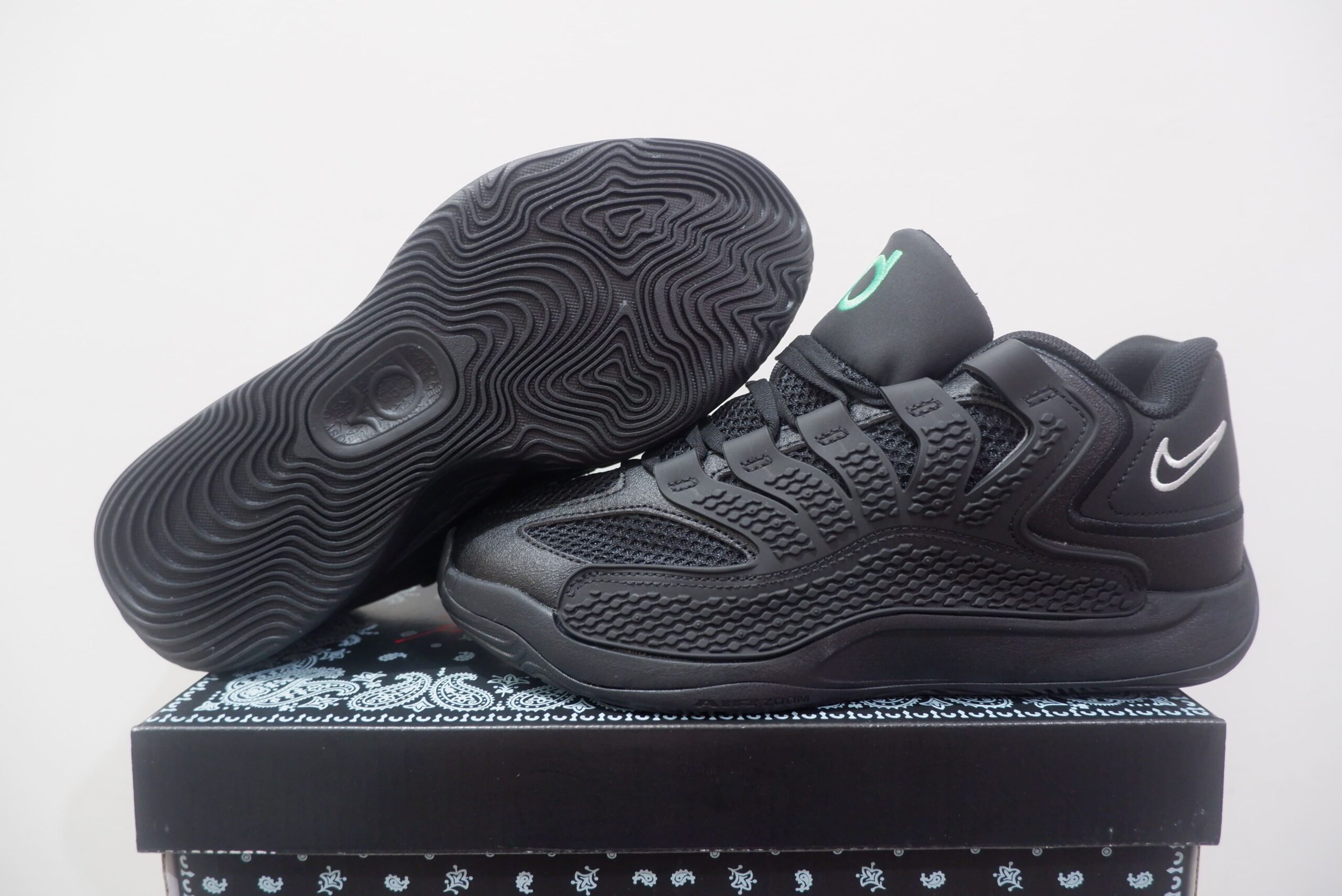 NIKE KD 18 LOW BLACK LABEL PACK