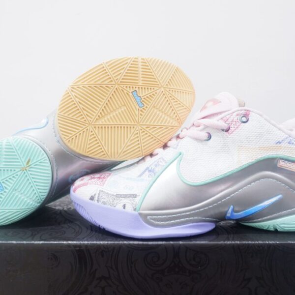 NIKE LEBRON 22 LOW MONOPOLY X CURRENCY 2KG