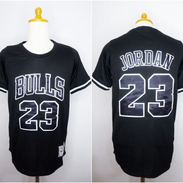 SLEEVE BULLS #23 JORDAN HITAM MITCHELL & NESS
