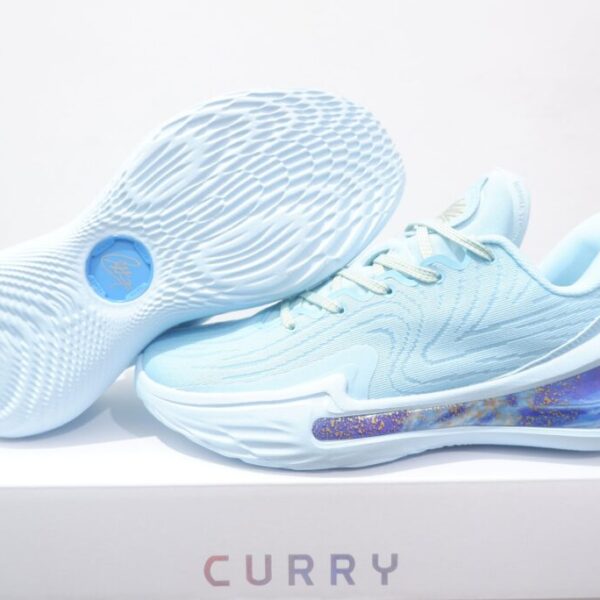 UA CURRY FLOW 12 LOW PISCES