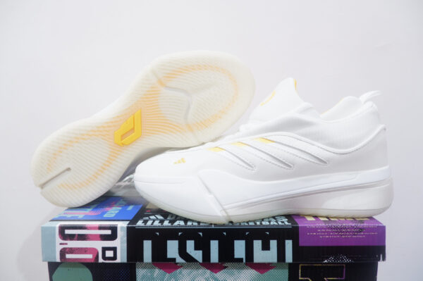 ADIDAS DAME 9 LOW THE LETTER O ADIDAS DAME 9 LOW THE LETTER O