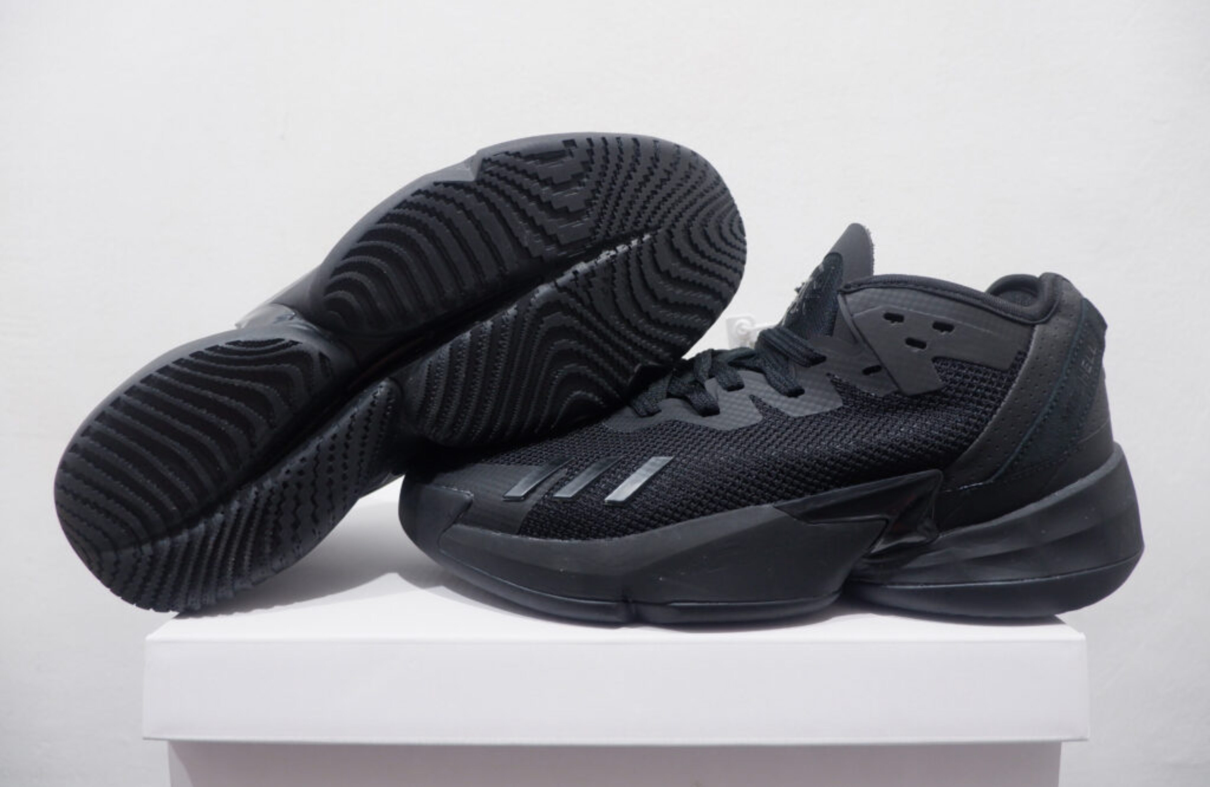 ADIDAS DON ISSUE 4 LOW LIGHTS OUT