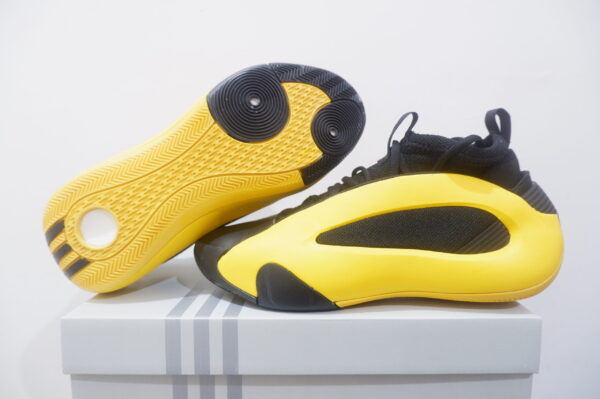 ADIDAS HARDEN 8 LOW BLACK YELLOW ADIDAS HARDEN 8 LOW BLACK YELLOW