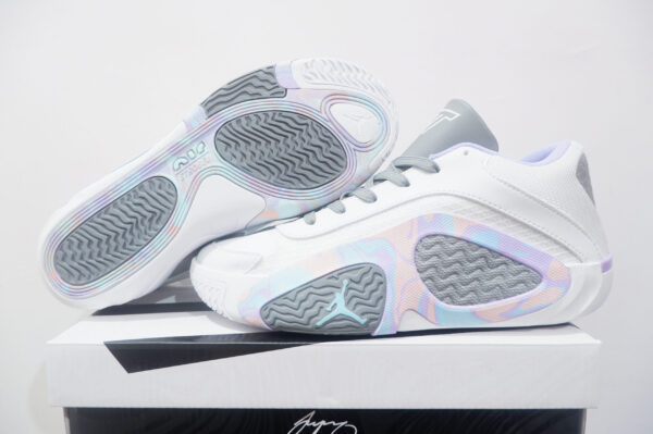 AIR JORDAN TATUM 2 LOW SIDEWALK CHALK AIR JORDAN TATUM 2 LOW SIDEWALK CHALK