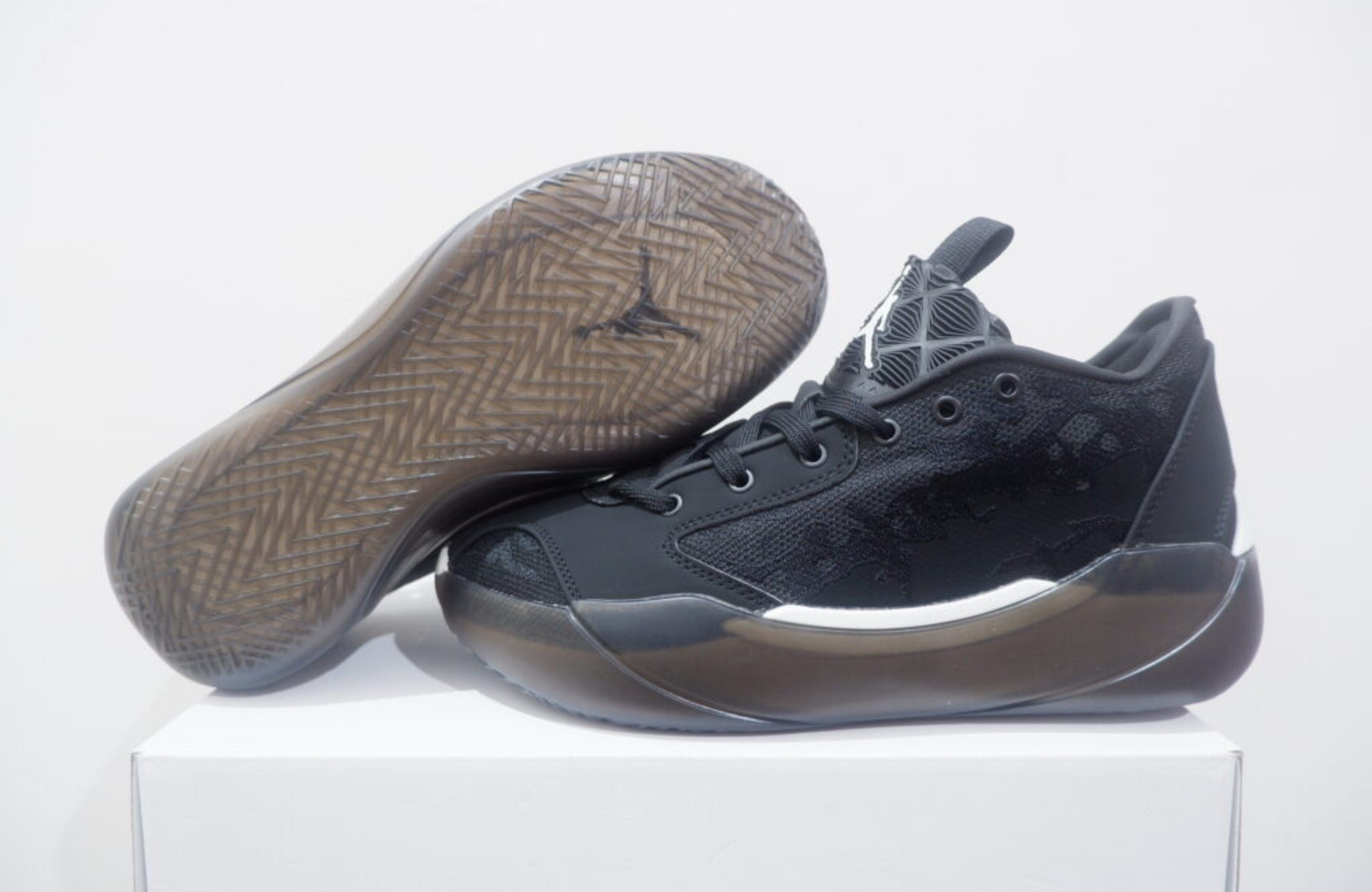 AIRJORDAN 39 HIGH LUMIERE
