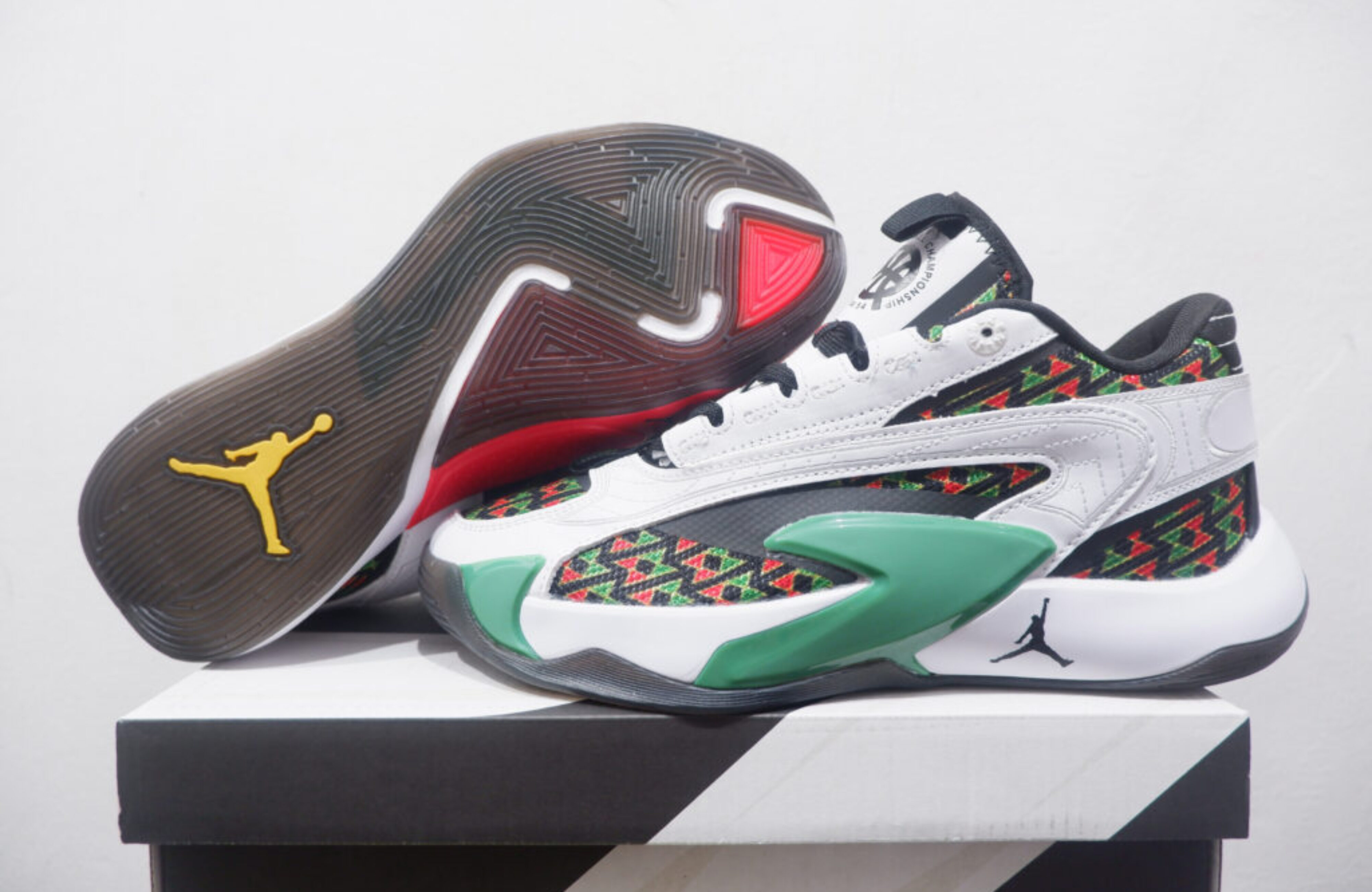 AIRJORDAN LUKA 2 LOW QUAI 54