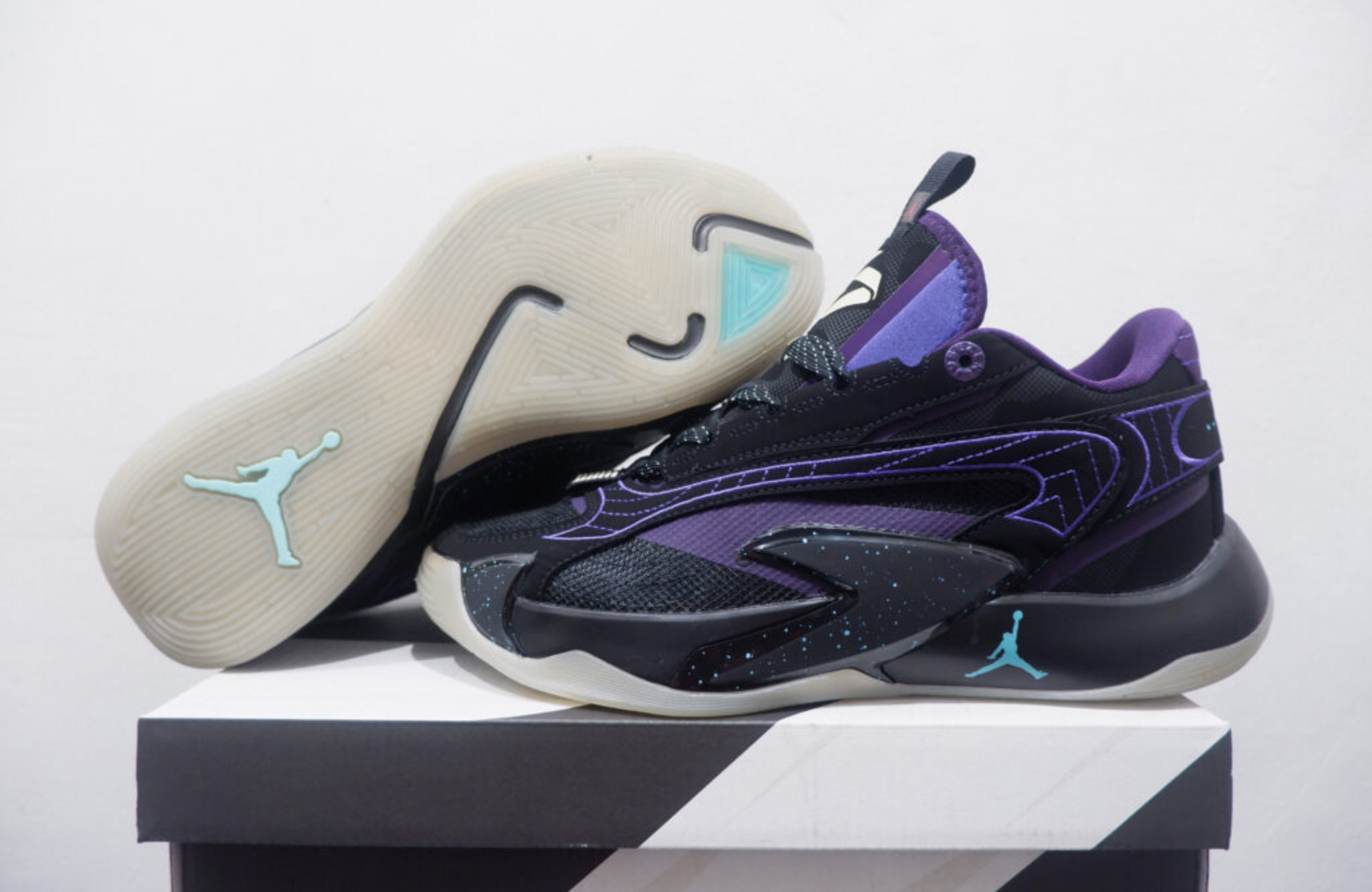 AIRJORDAN LUKA 2 LOW SPACE HUNTER
