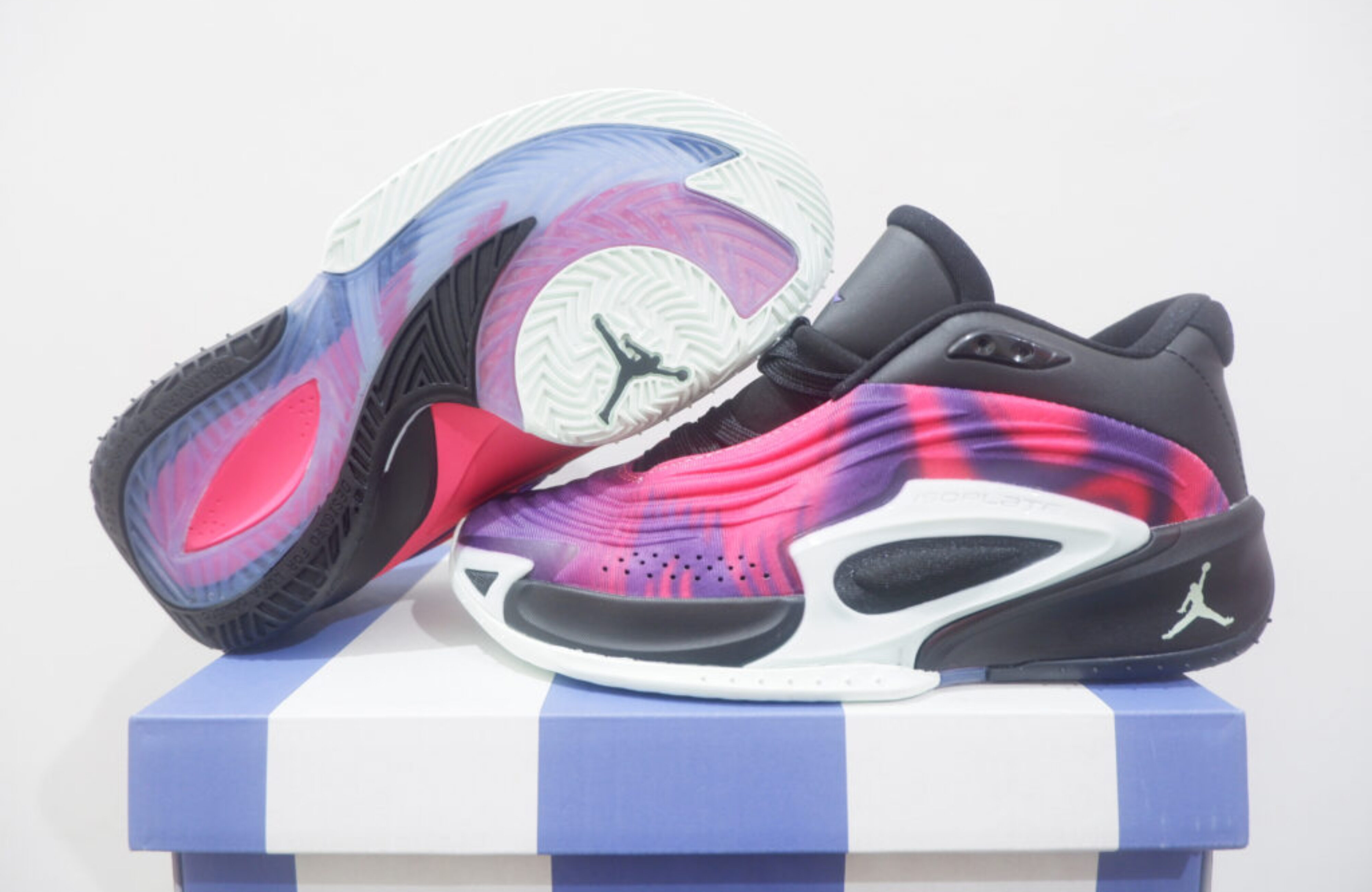 AIRJORDAN LUKA 3 LOW MIDNIGHT RACER SIZE 36-39