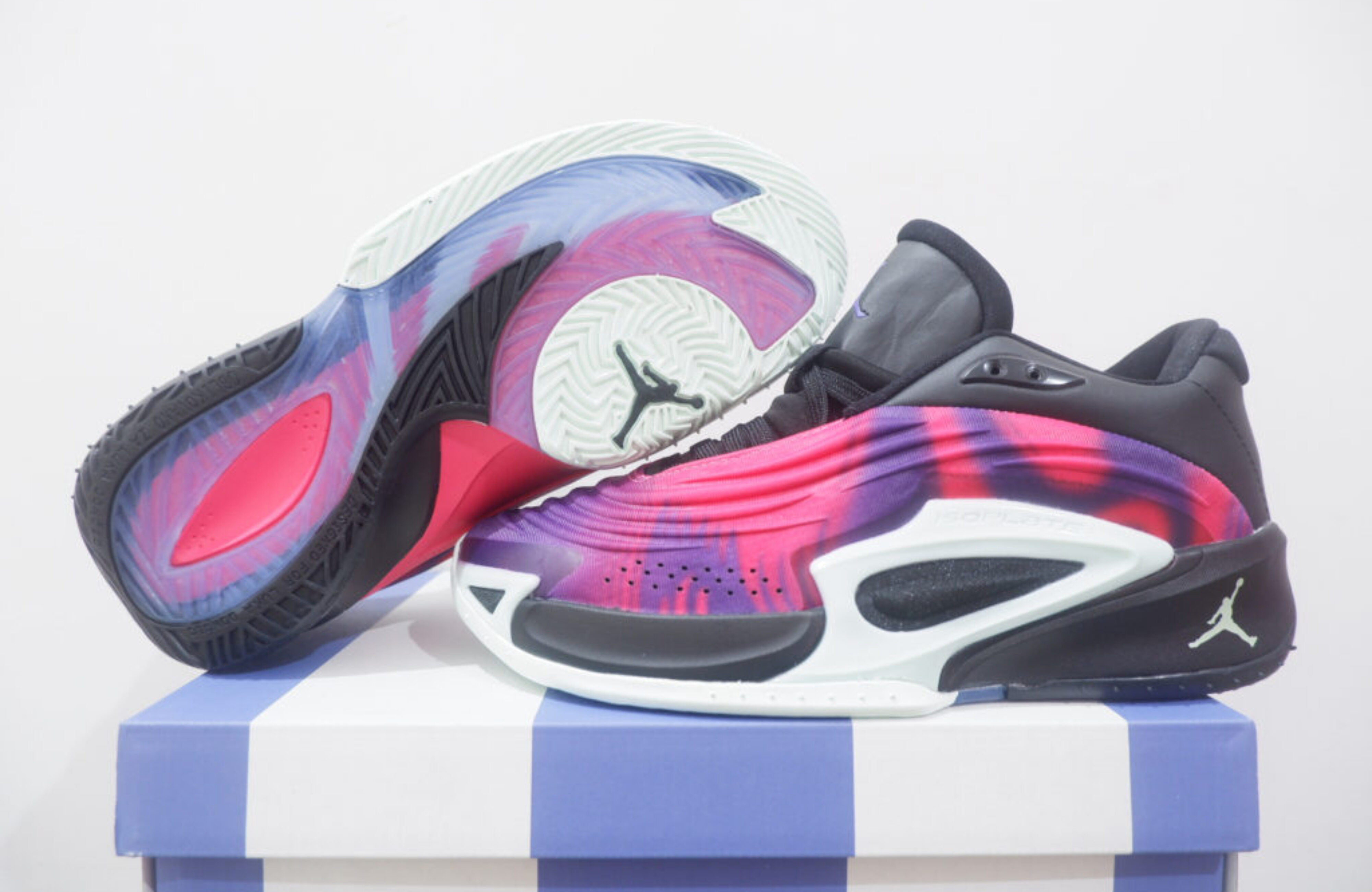 AIRJORDAN LUKA 3 LOW MIDNIGHT RACER