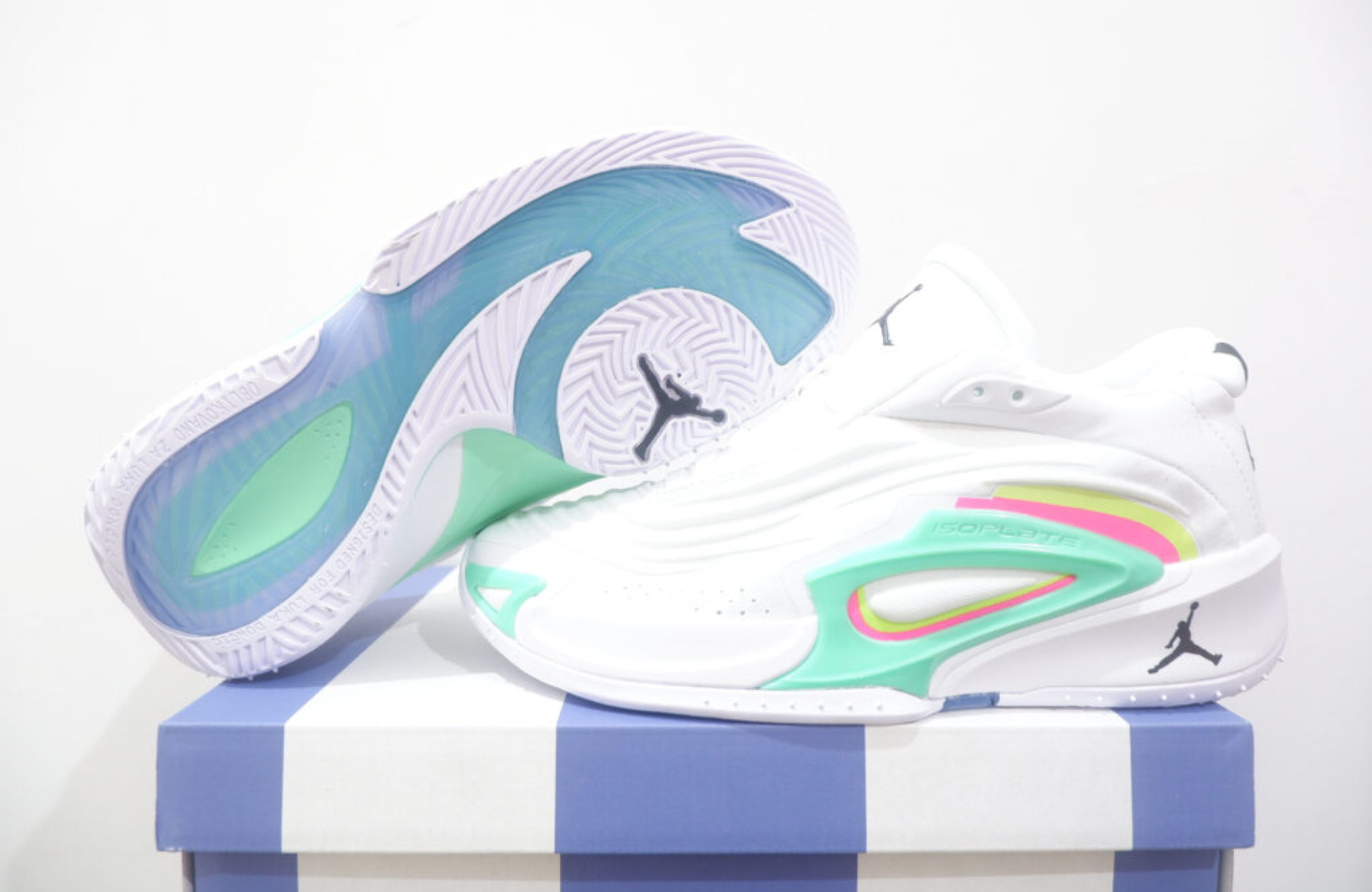 AIRJORDAN LUKA 3 LOW PHOTO FINISH