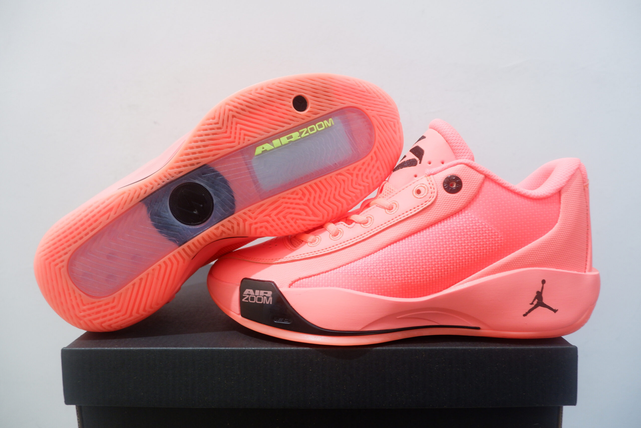 AIRJORDAN LUKA 77 LOW BRIGHT MANGO