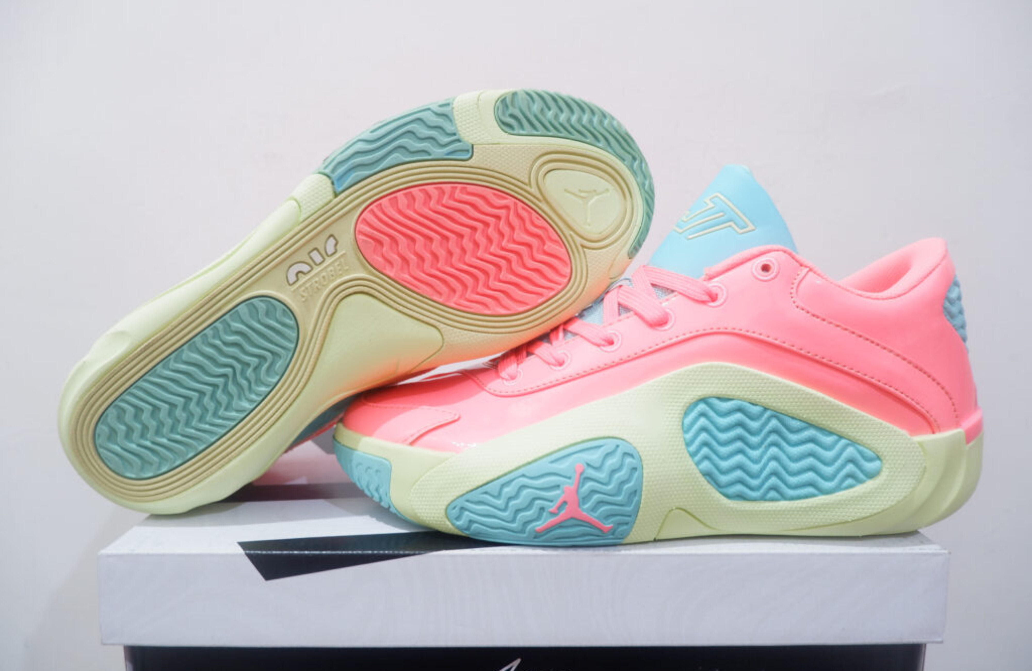 AIRJORDAN TATUM 2 LOW PINK LEMONADE