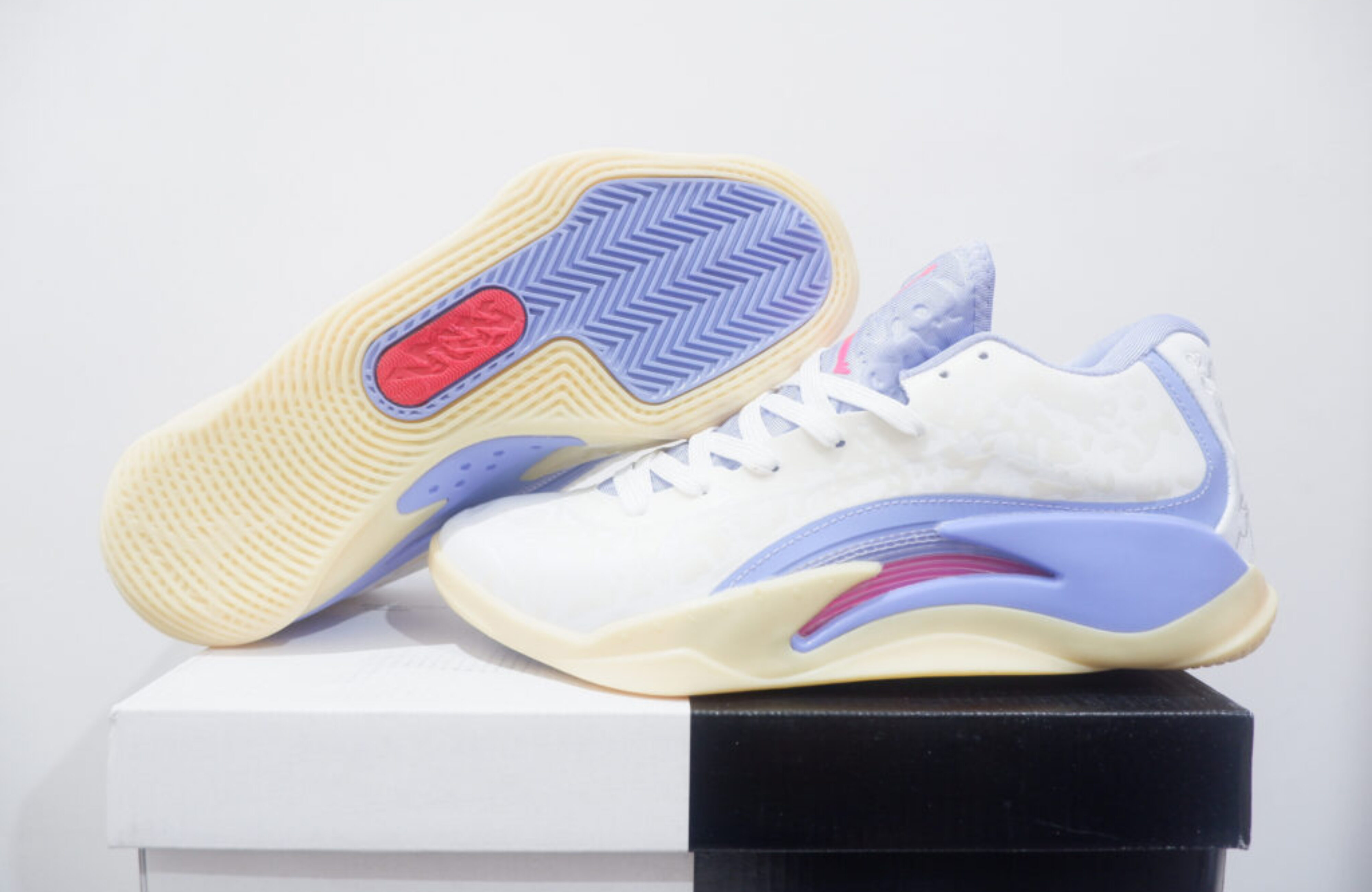 AIRJORDAN ZION 3 LOW THIS LITTLE LIGHT