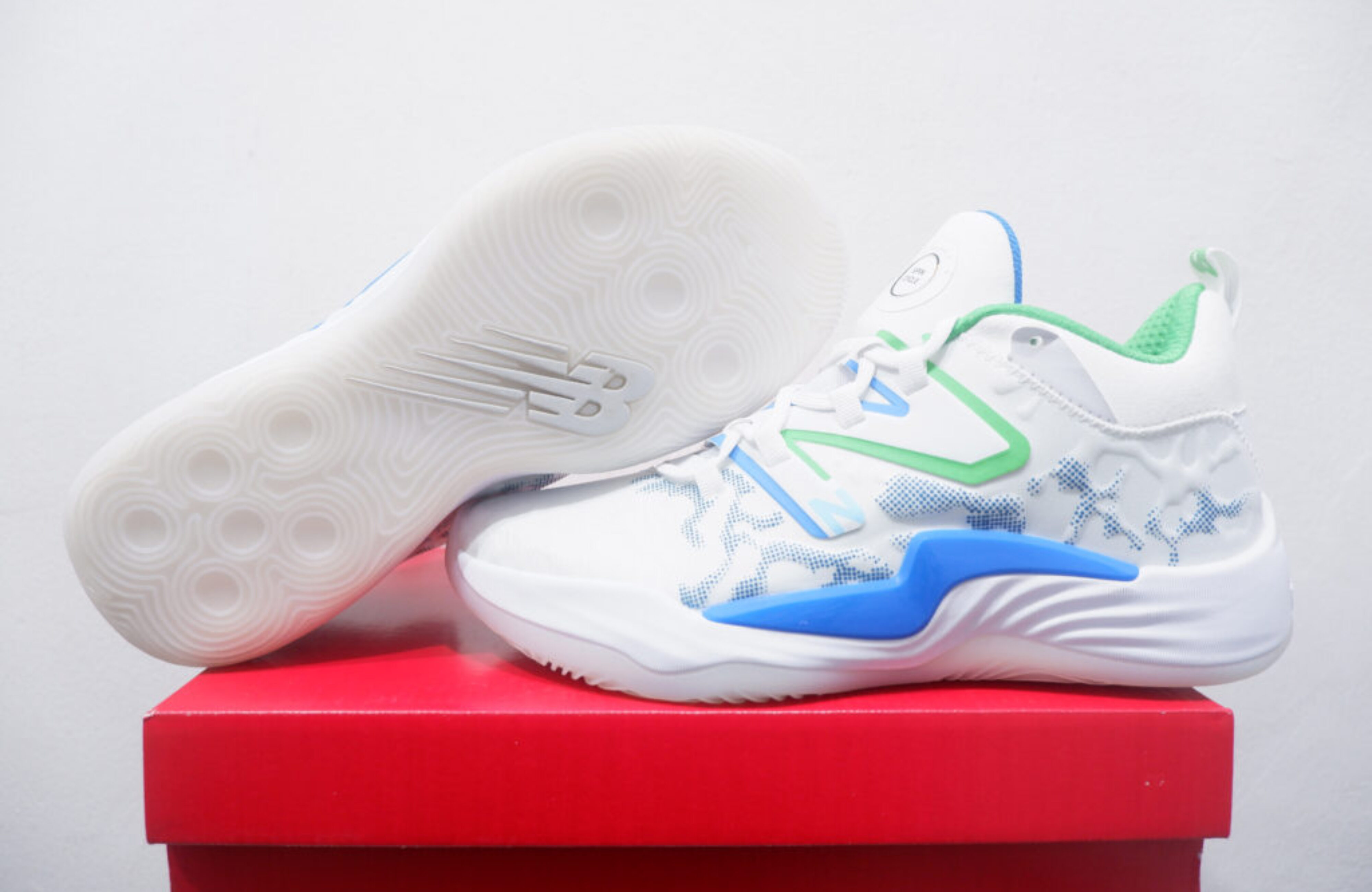 NEW BALANCE X TWO WXY V3 LOW SPIN CYCLE