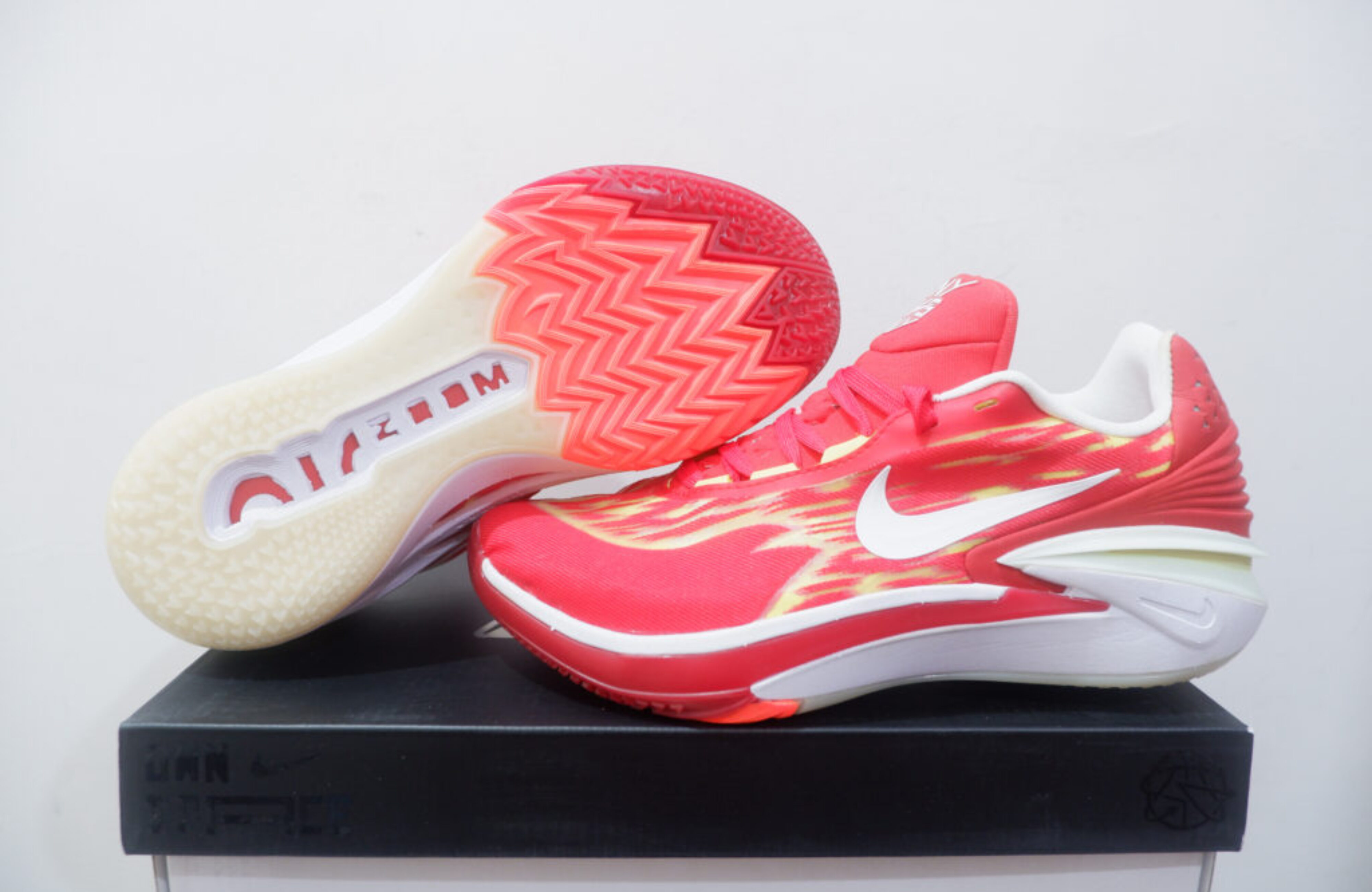 NIKE AIR ZOOM GT CUT 2 LOW NY TO NY