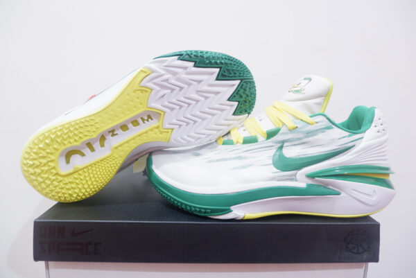 NIKE AIR ZOOM GT CUT 2 LOW OREGON DUCKS WHITE