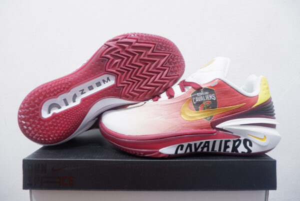 NIKE AIR ZOOM GT CUT 2 LOW PE CLEVELAND