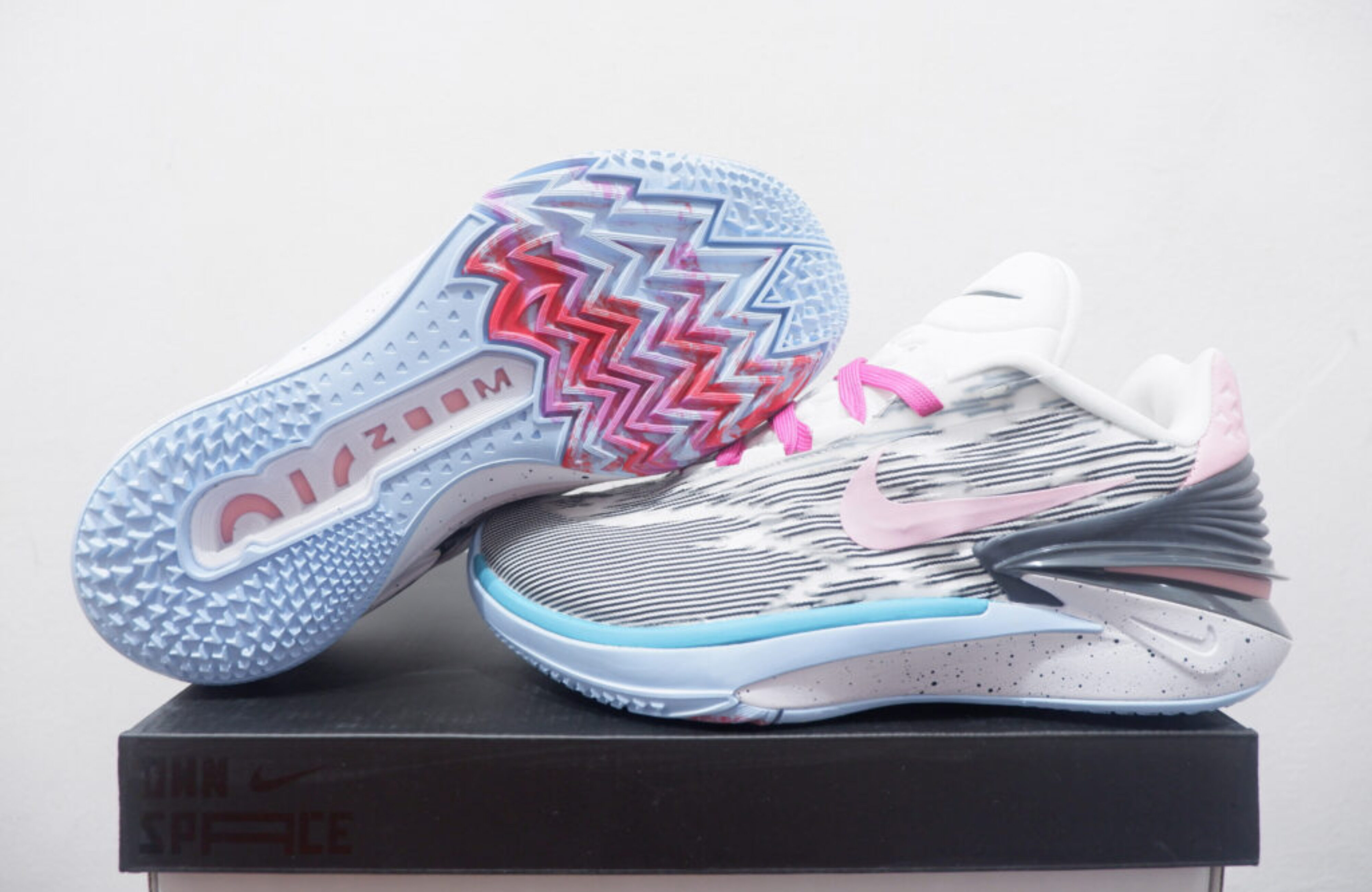 NIKE AIR ZOOM GT CUT 2 LOW SAIL PINK