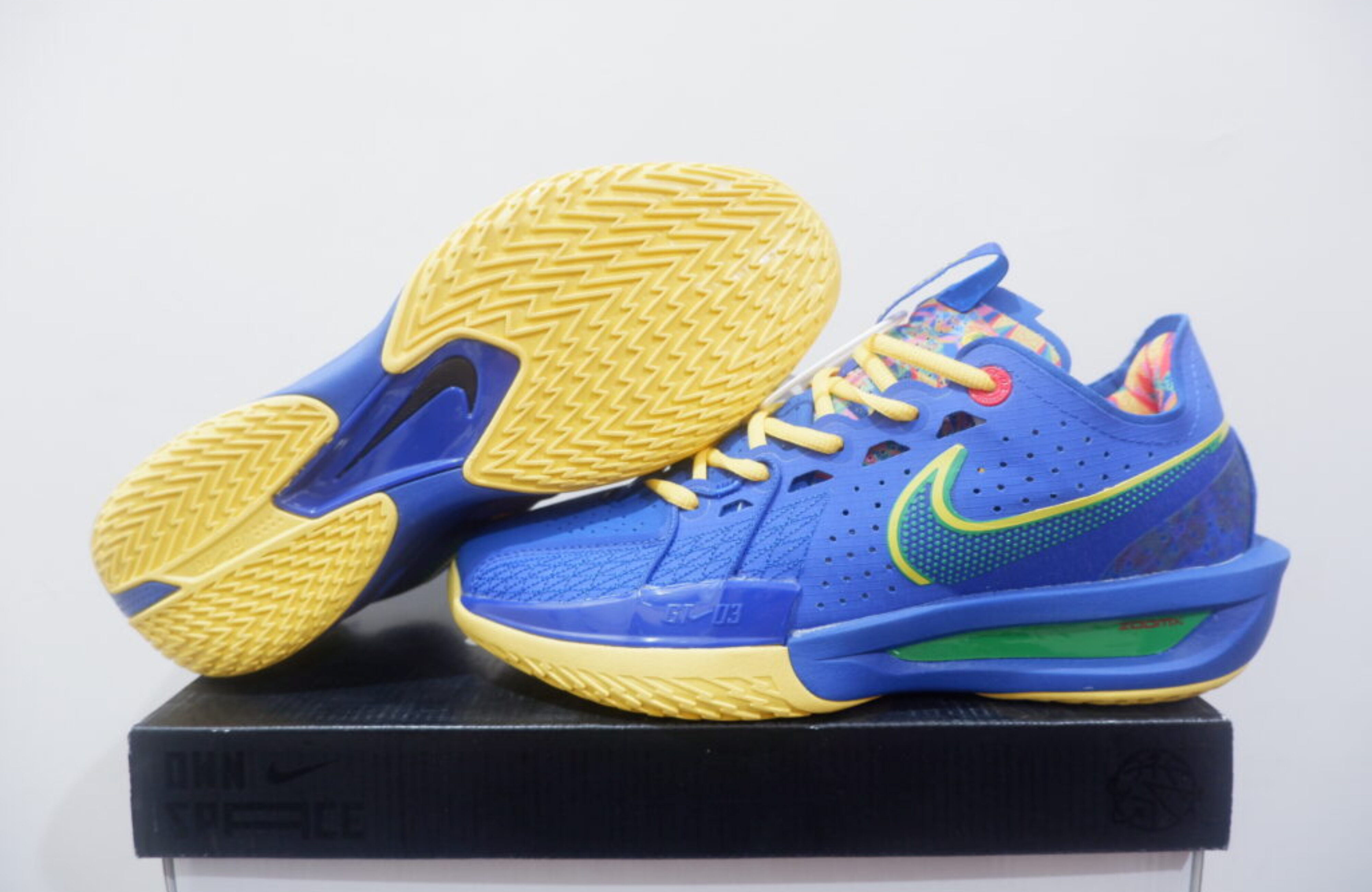 NIKE AIR ZOOM GT CUT 3 LOW NAVY YELLOW