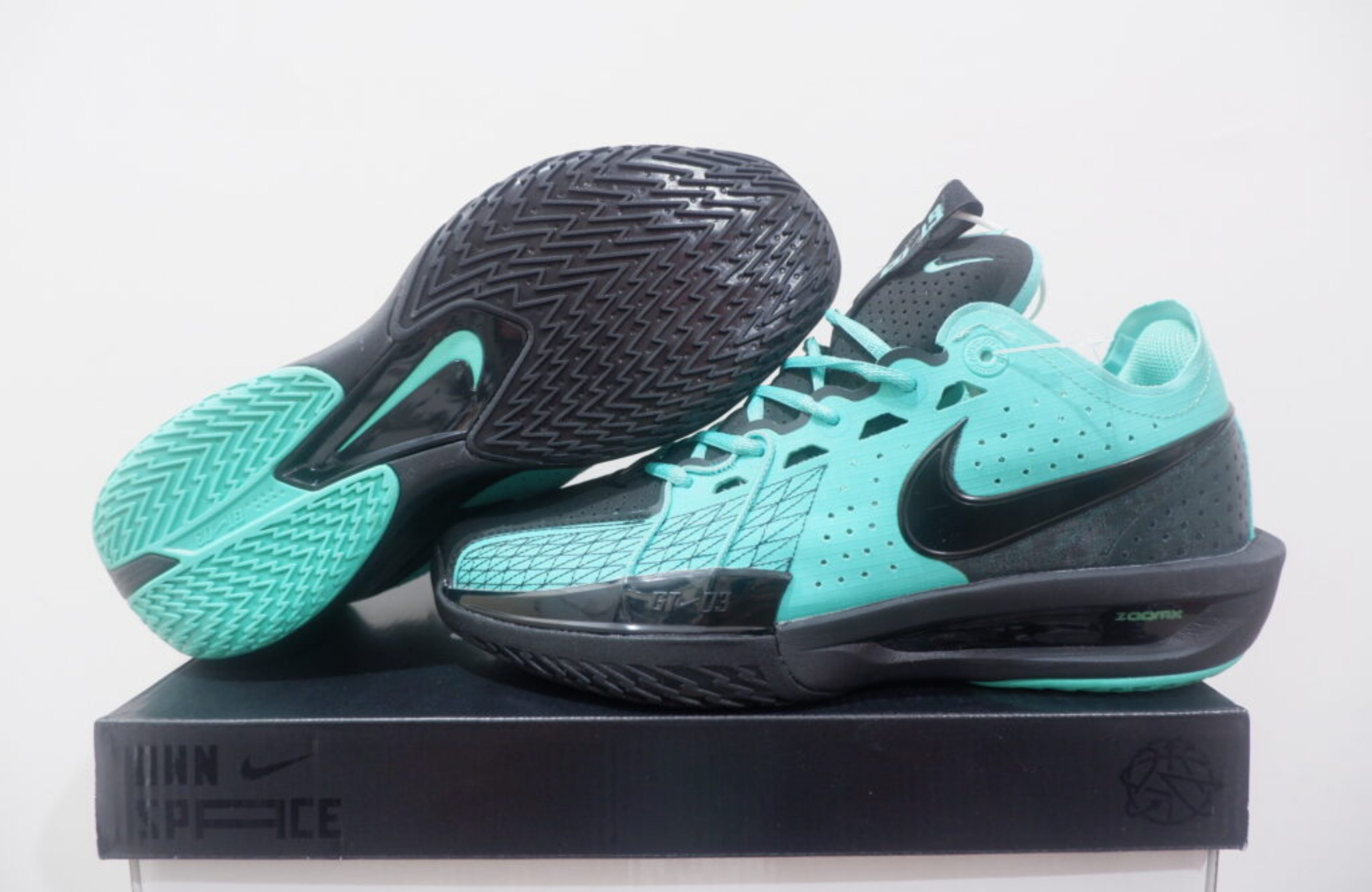 NIKE AIR ZOOM GT CUT 3 LOW PE JRUE HOLIDAY