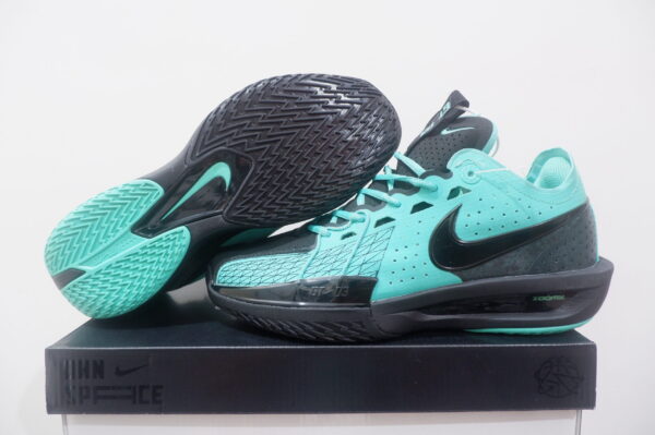 NIKE AIR ZOOM GT CUT 3 LOW PE JRUE HOLIDAY