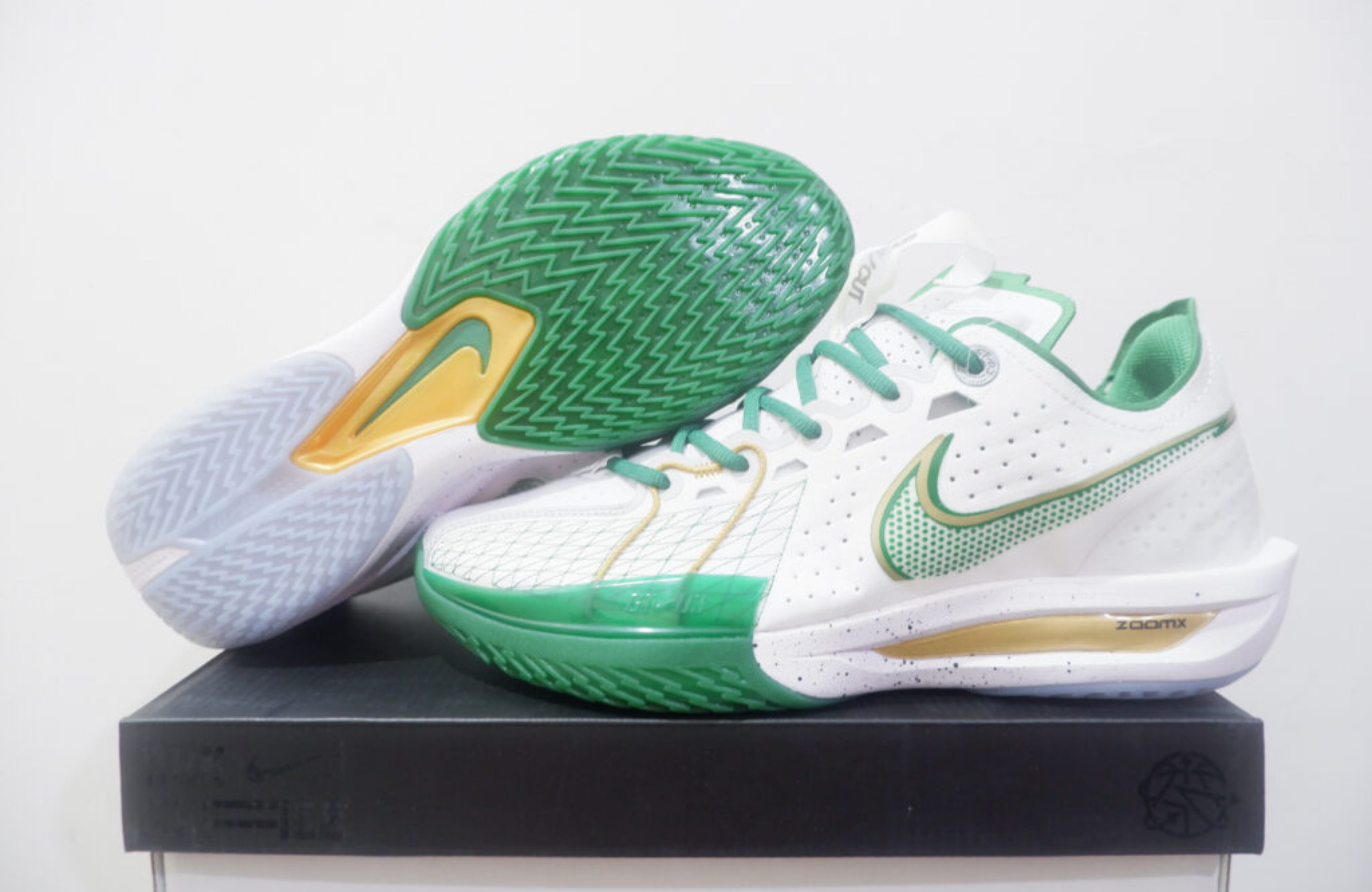 NIKE AIR ZOOM GT CUT 3 LOW TEAM BOSTON