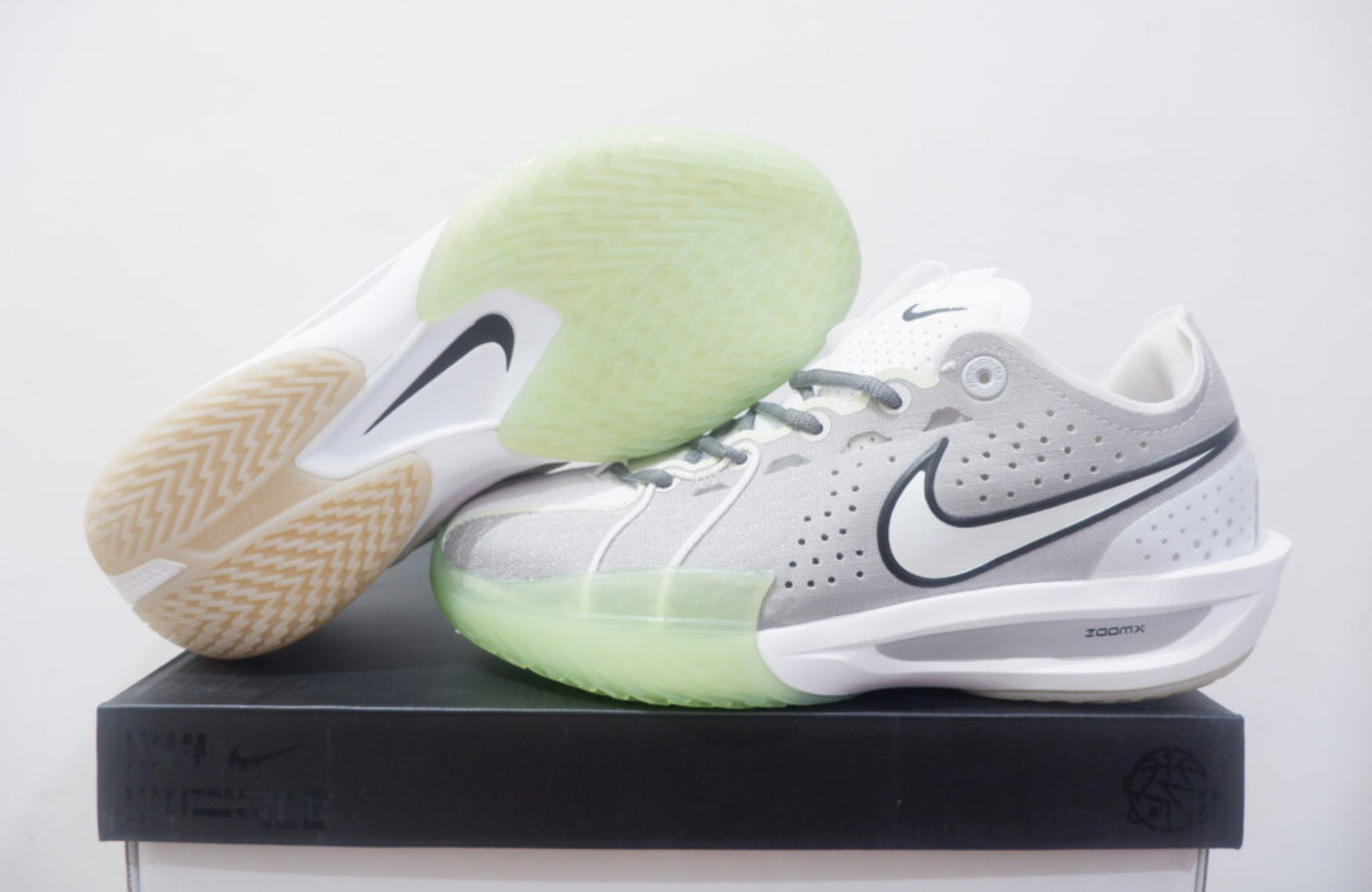 NIKE AIR ZOOM GT CUT 3 LOW VAPOR GREEN