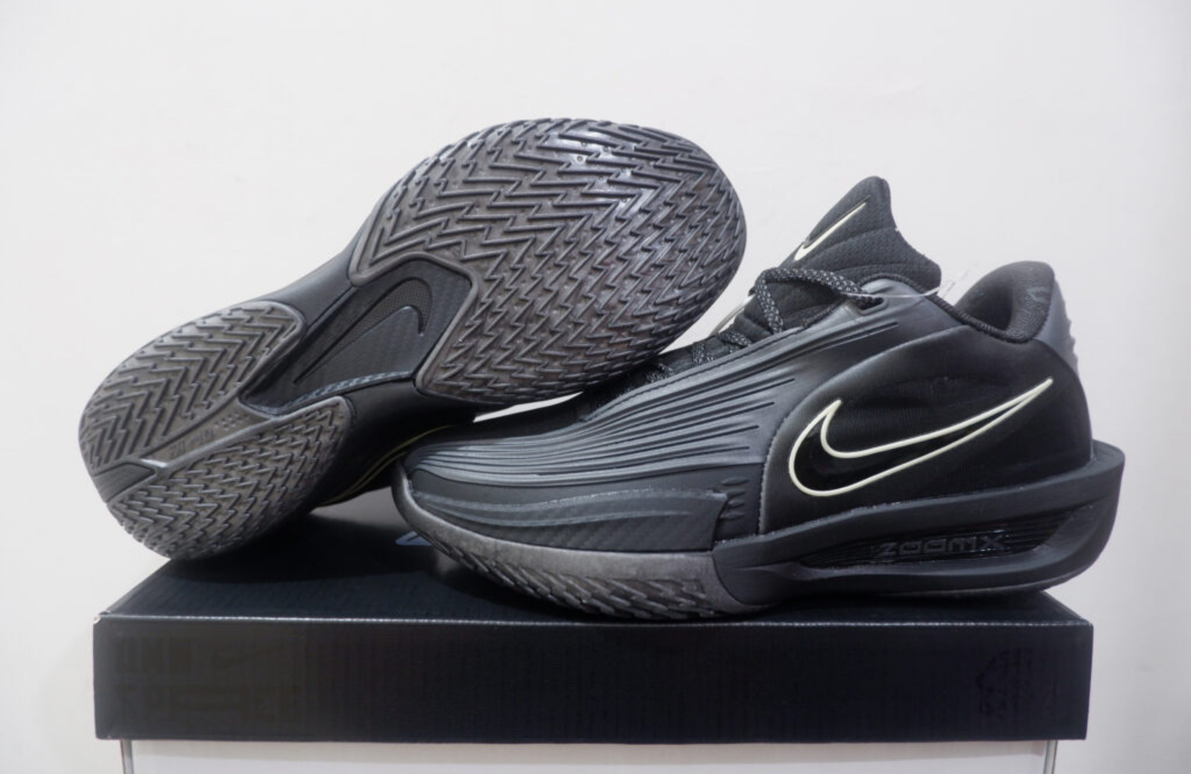 NIKE AIR ZOOM GT CUT 3 TURBO LOW BLACK LABEL PACK