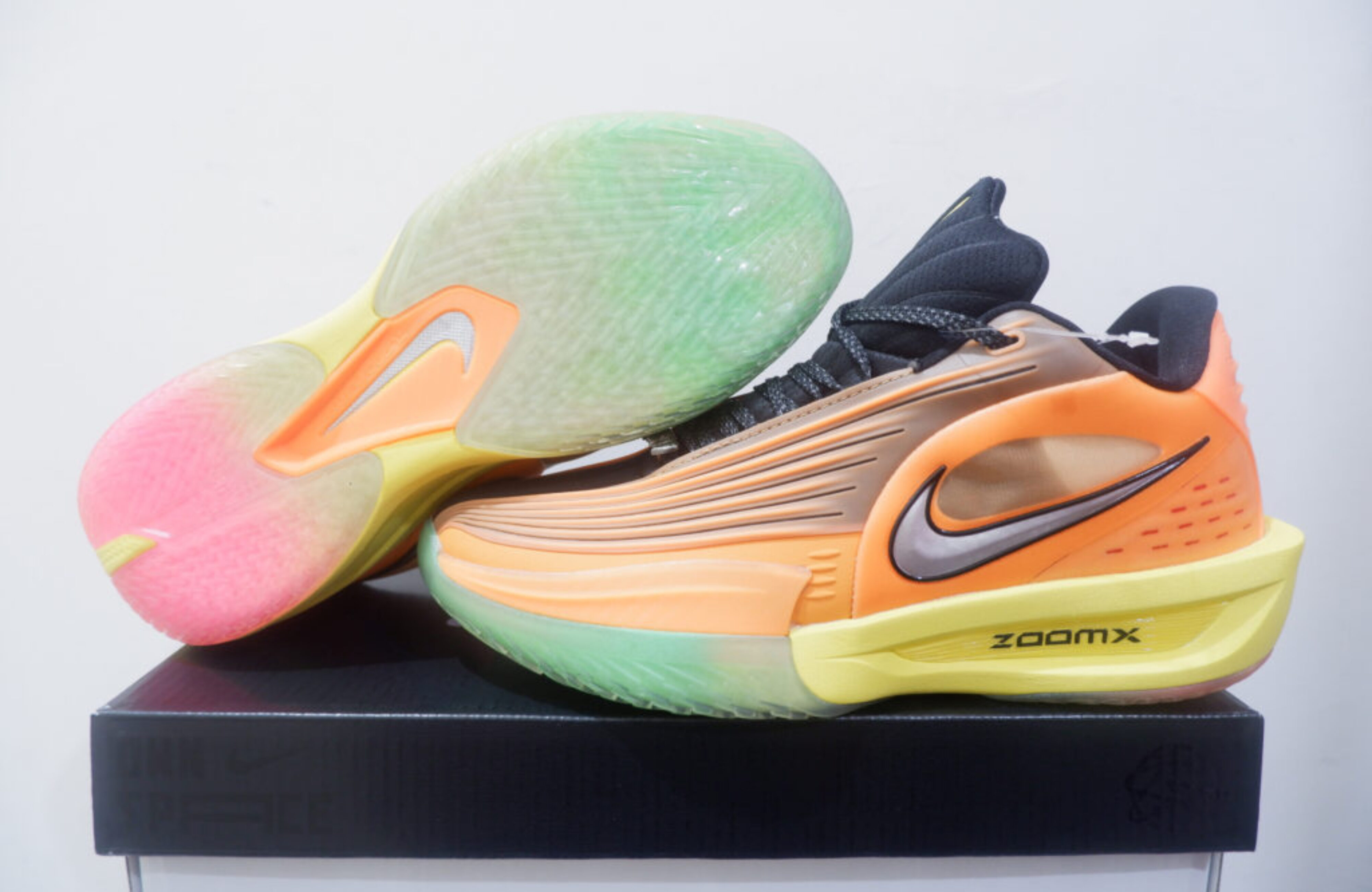 NIKE AIR ZOOM GT CUT 3 TURBO LOW HYPER ORANGE