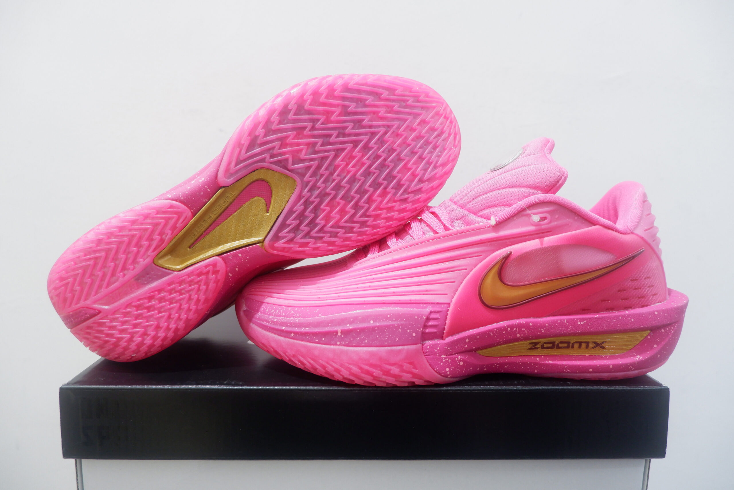 NIKE AIR ZOOM GT CUT 3 TURBO LOW PE ROB DILLINGHAM
