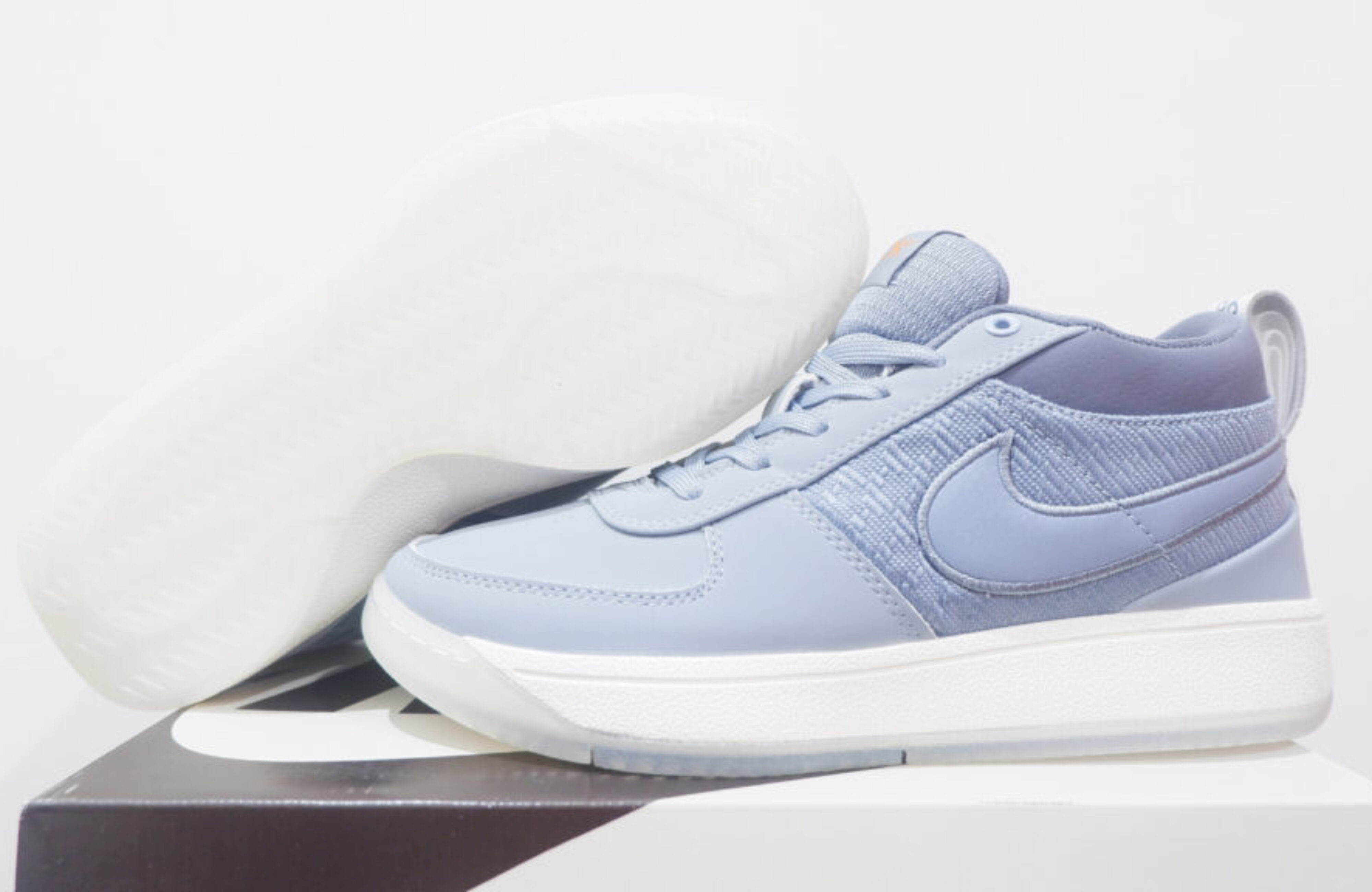 NIKE BOOK 1 LOW ASHEN STATE SIZE 36-39