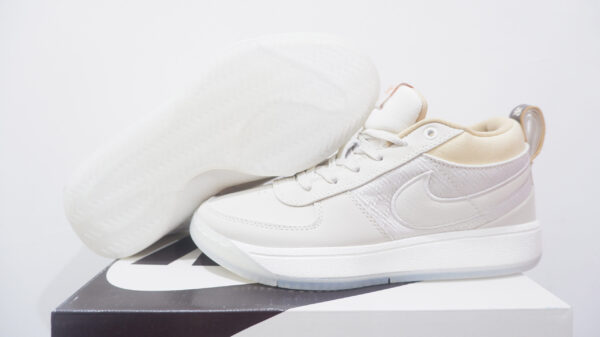 NIKE BOOK 1 LOW LIGHT OREWOOD BROWN KIDS NIKE BOOK 1 LOW LIGHT OREWOOD BROWN