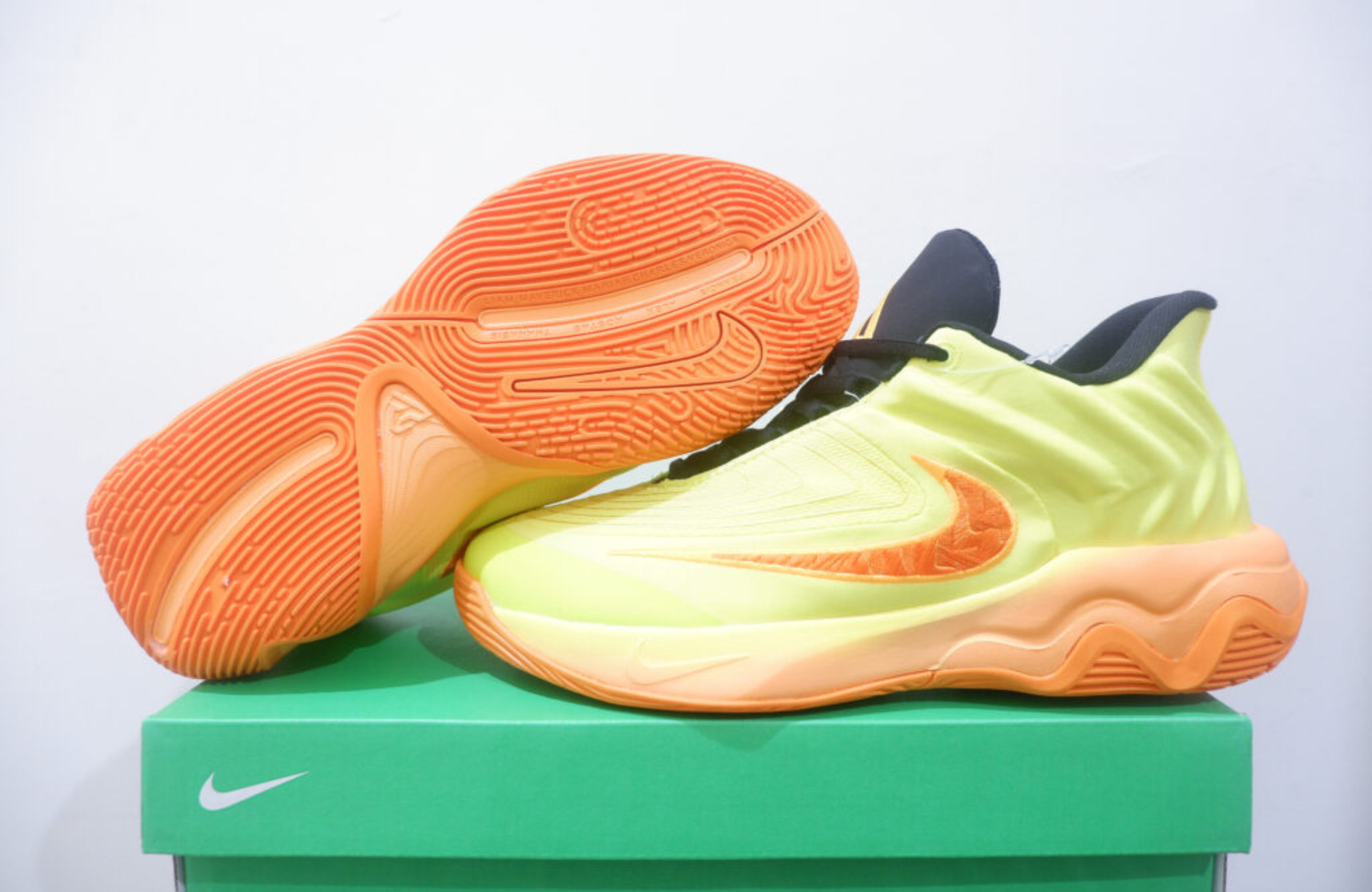 NIKE GIANNIS IMMORTALITY 4 LOW HALLOWEEN