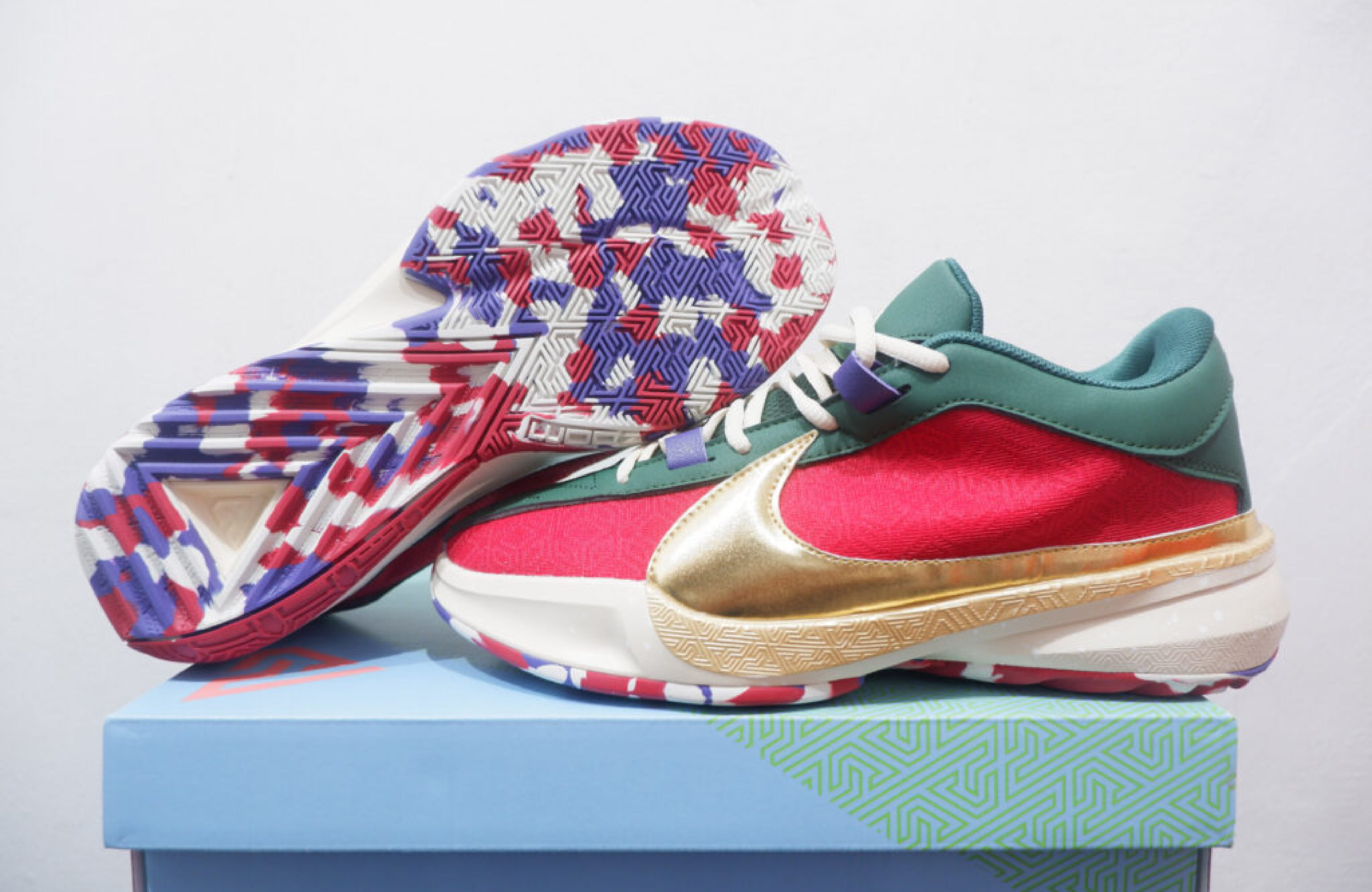 NIKE GEEK FREAK 5 LOW KEEP IT BUCKS