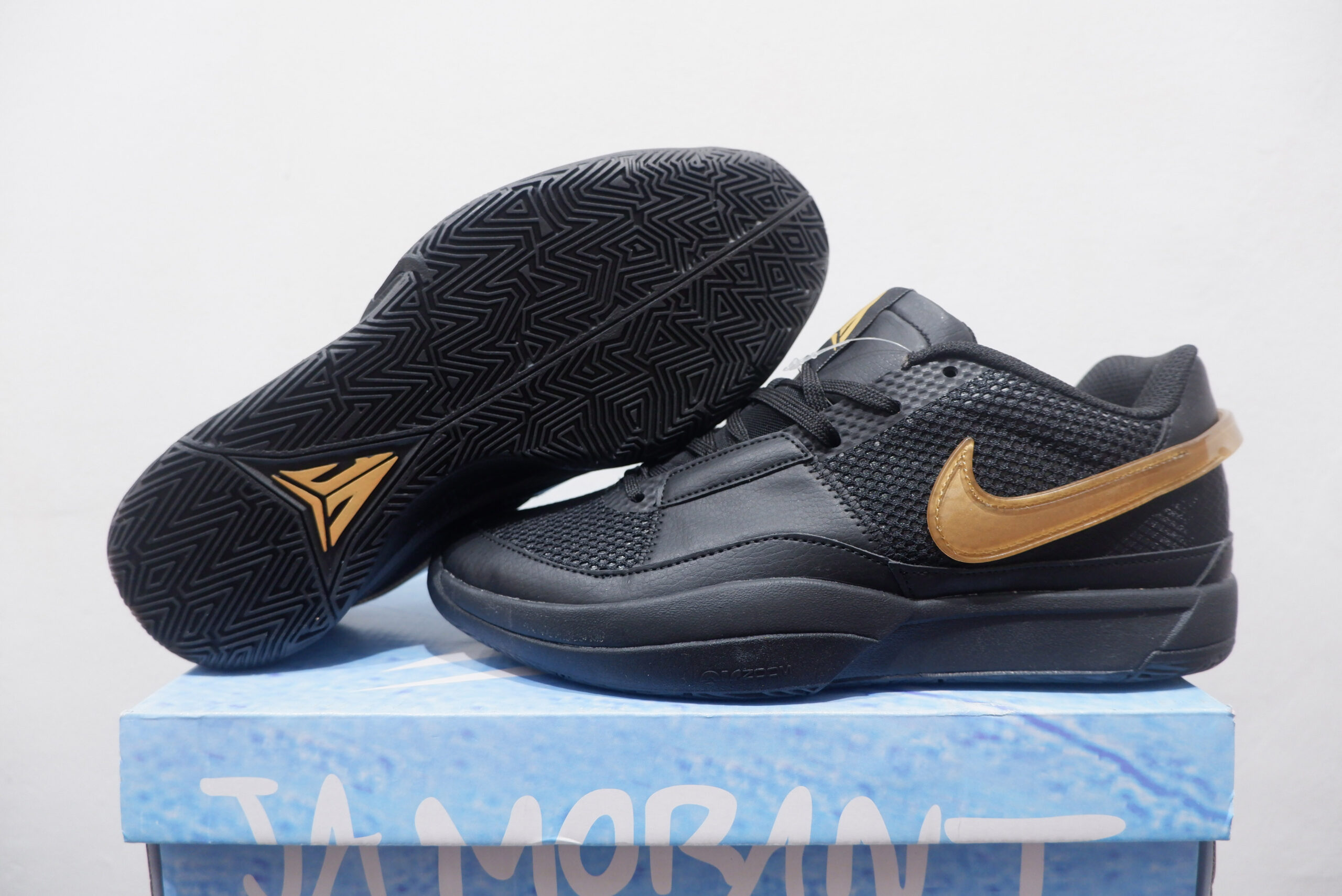 NIKE JA 1 LOW BLACK GOLD