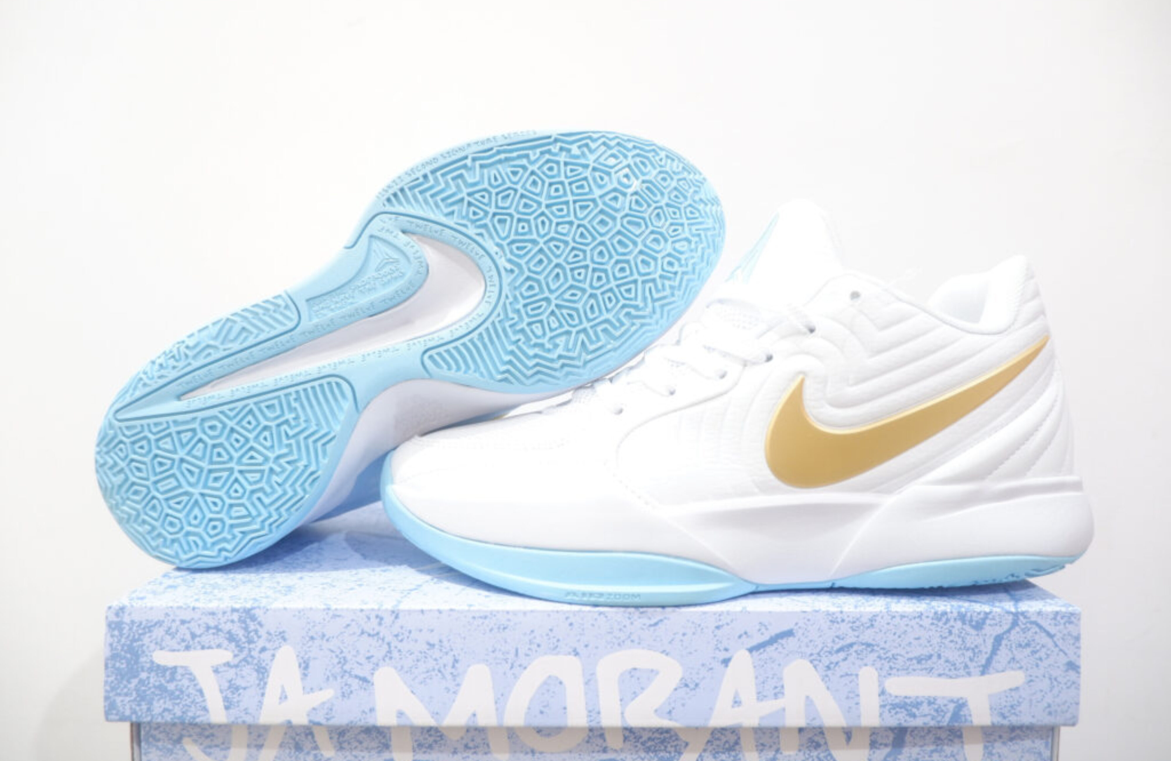 NIKE JA 2 LOW CHRISTMAS