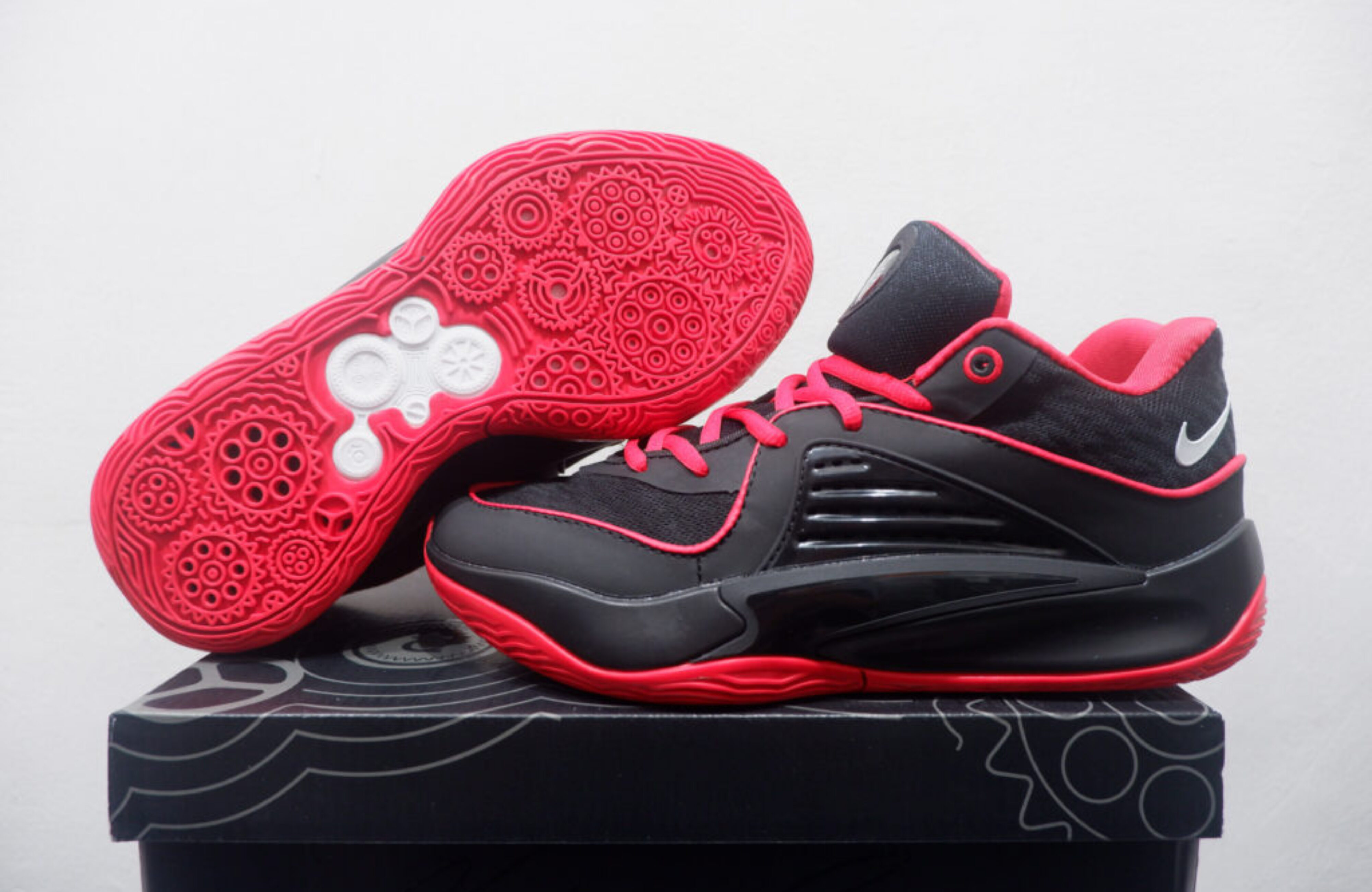 NIKE KD 16 LOW BRED