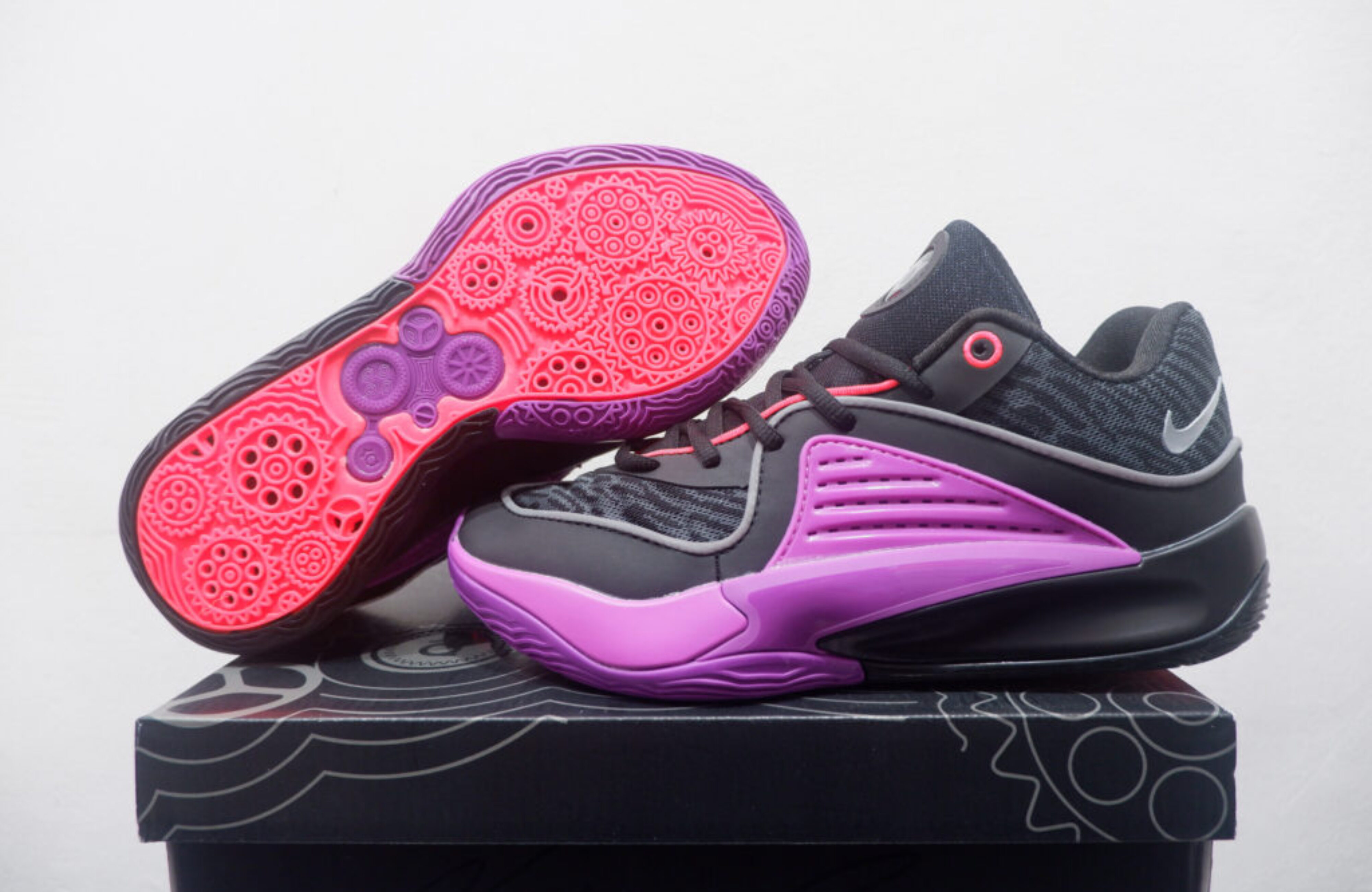NIKE KD 16 LOW PATHWAY ROYALTIES SIZE 36-39