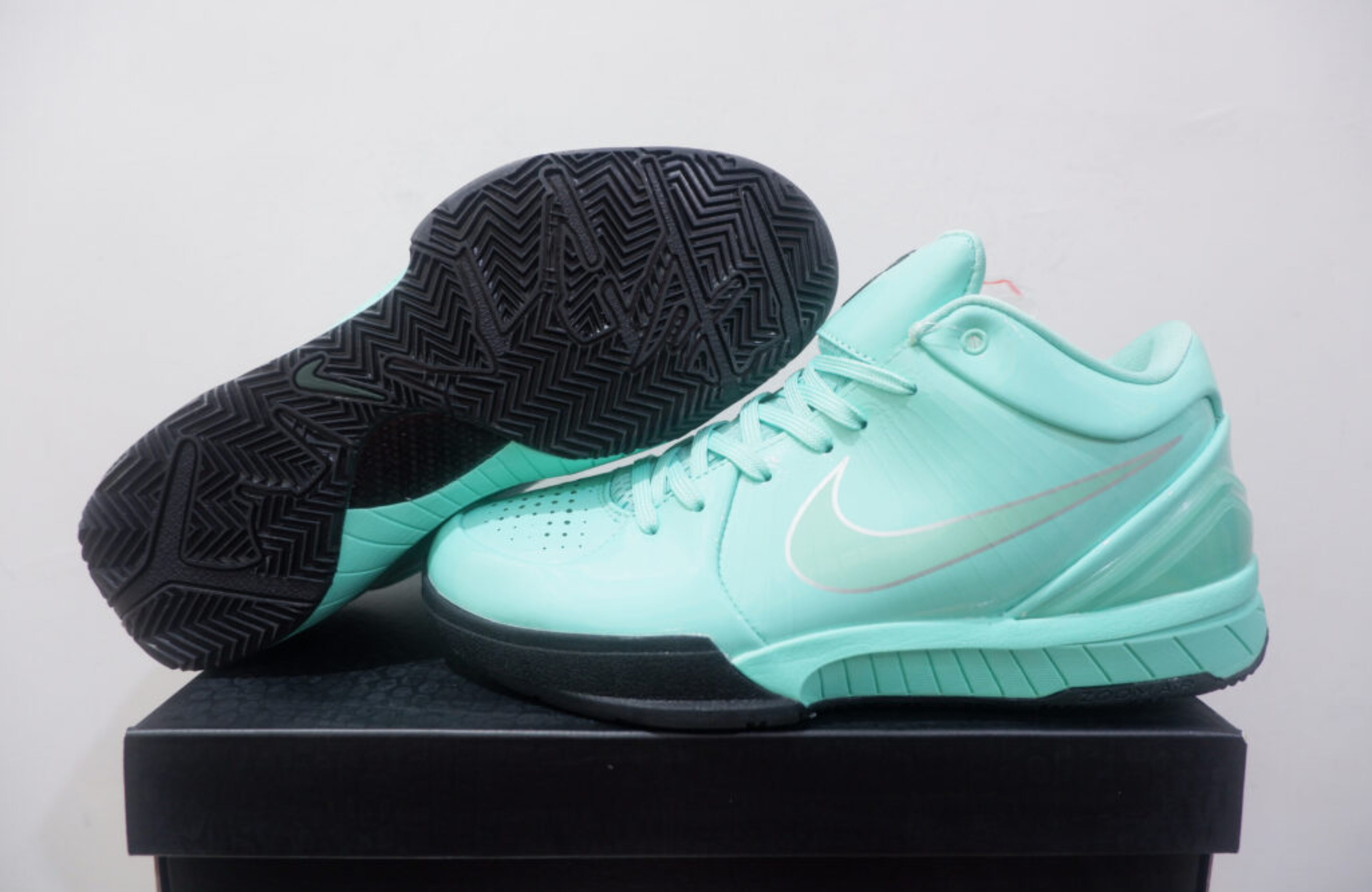 NIKE KOBE 4 PROTRO LOW BICOASTAL