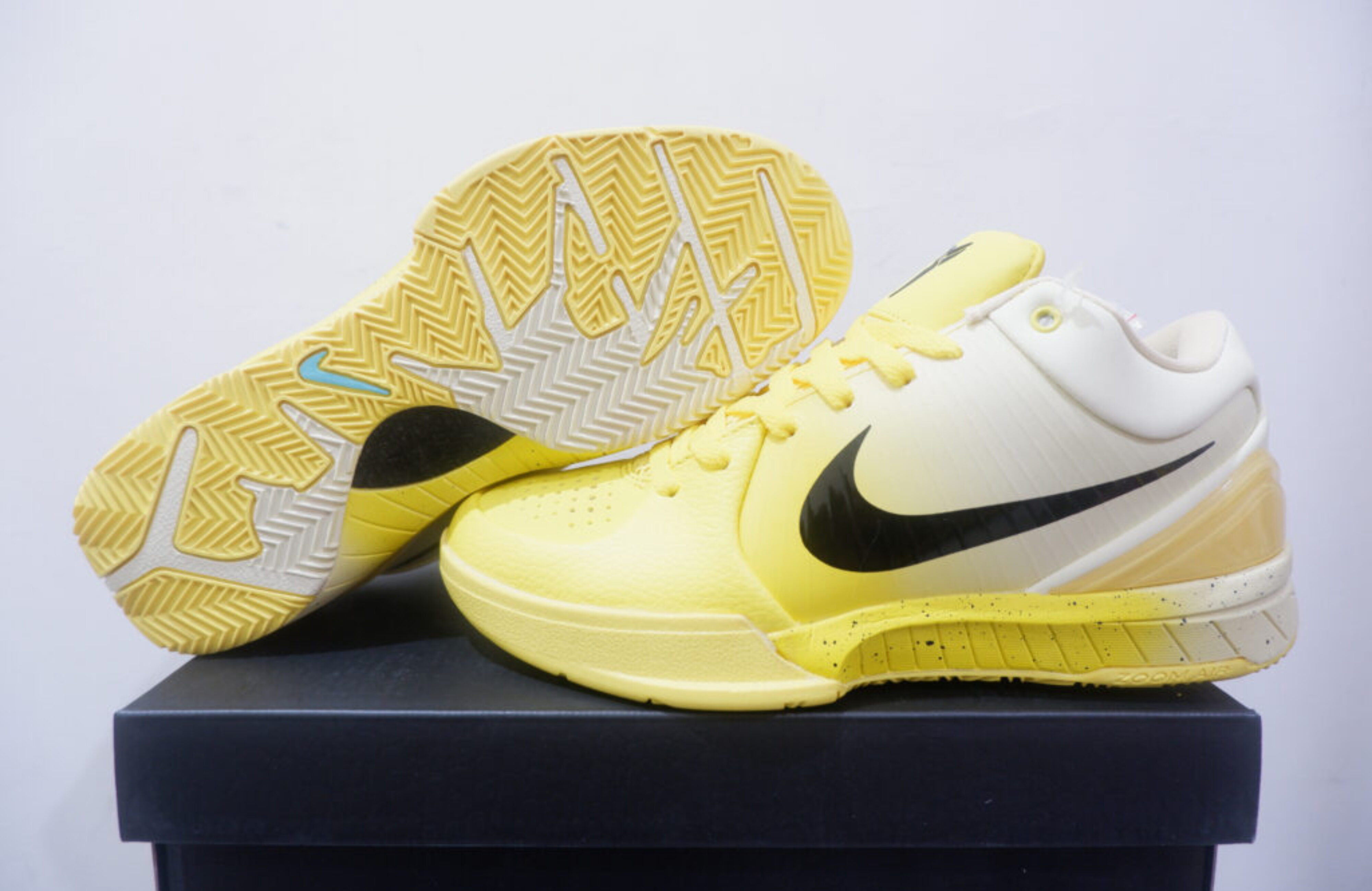 NIKE KOBE 4 PROTRO LOW CHBL