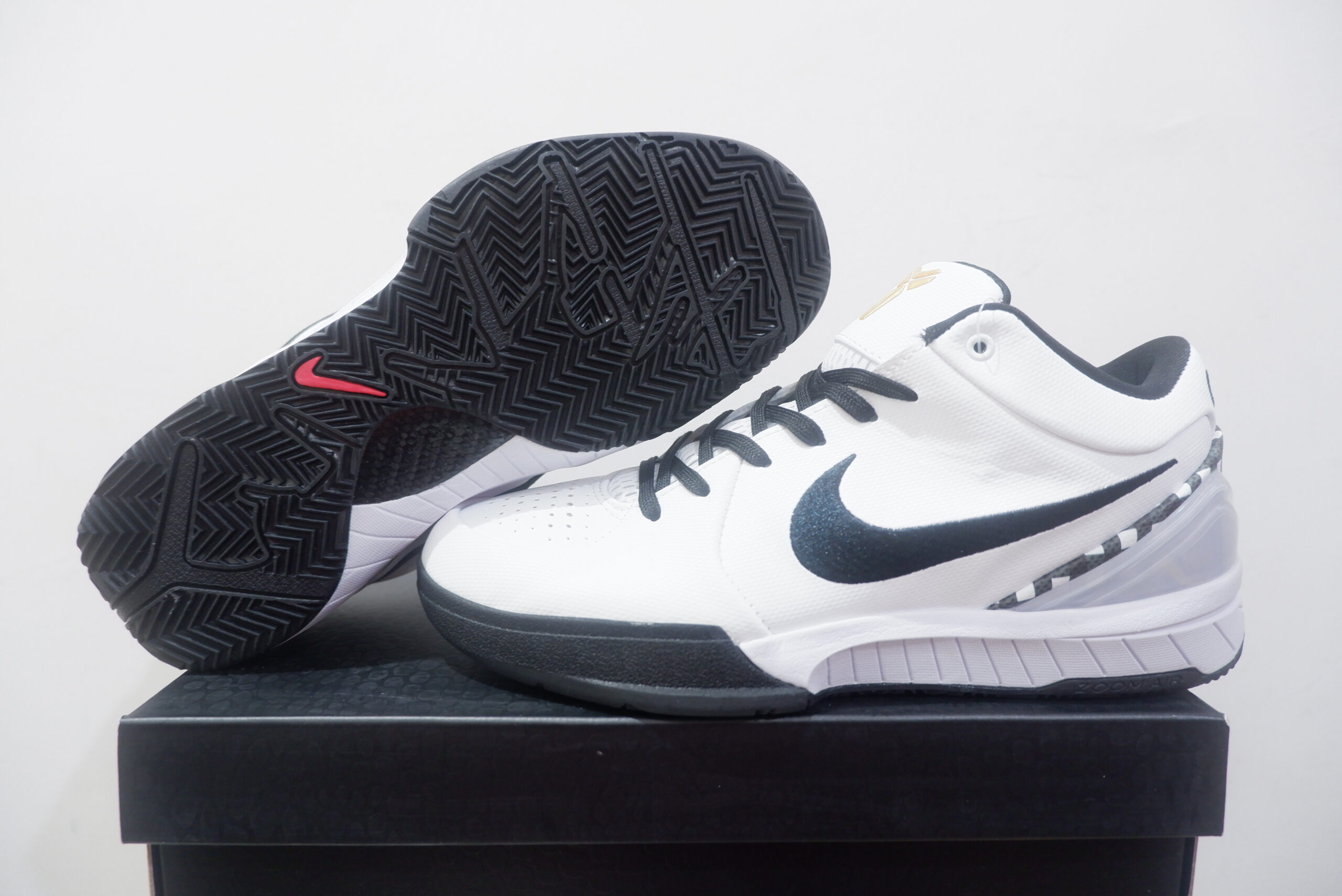 NIKE KOBE 4 PROTRO LOW MAMBACITA