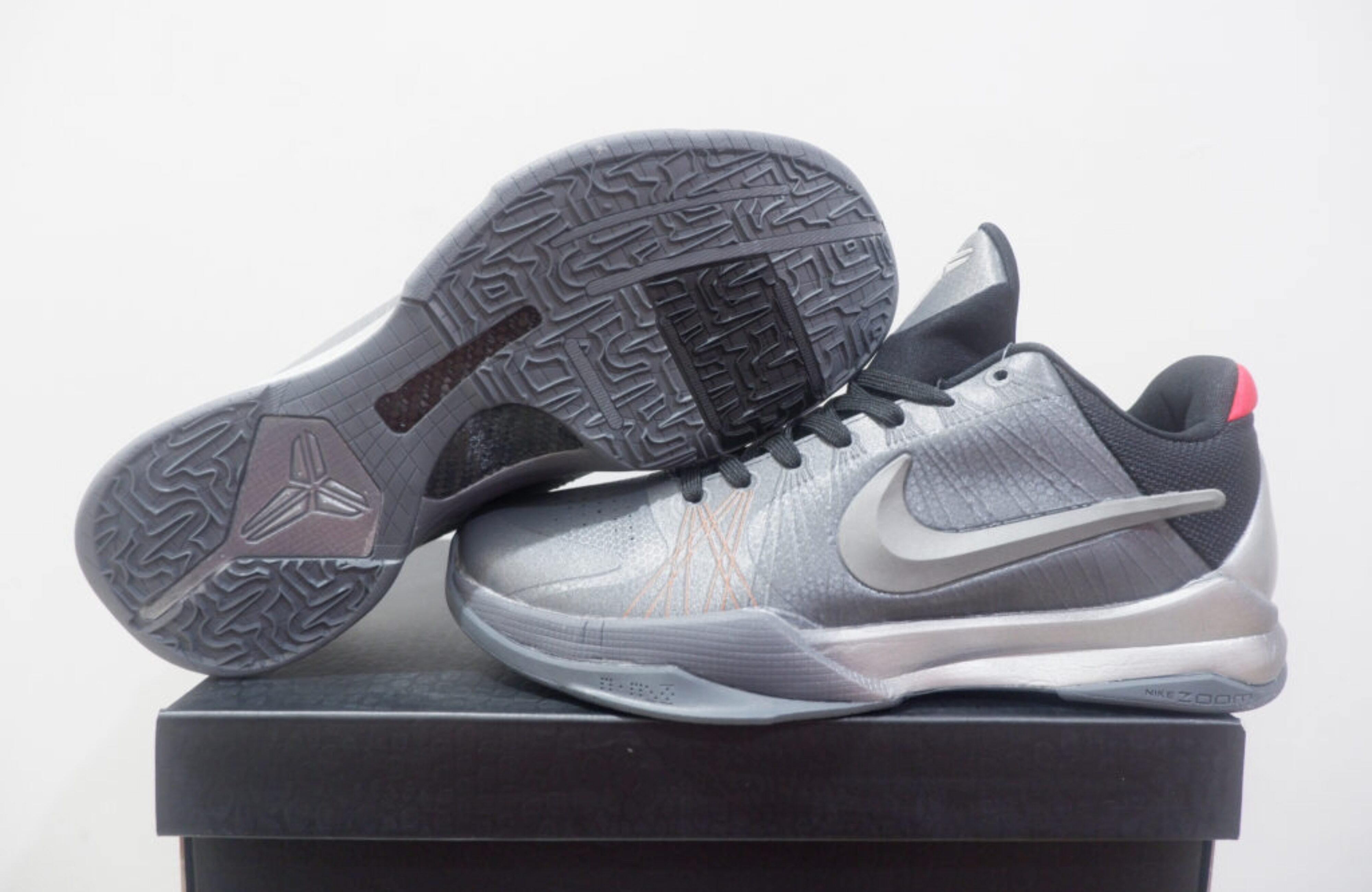 NIKE KOBE 5 PROTRO LOW ASTON MARTIN PACK