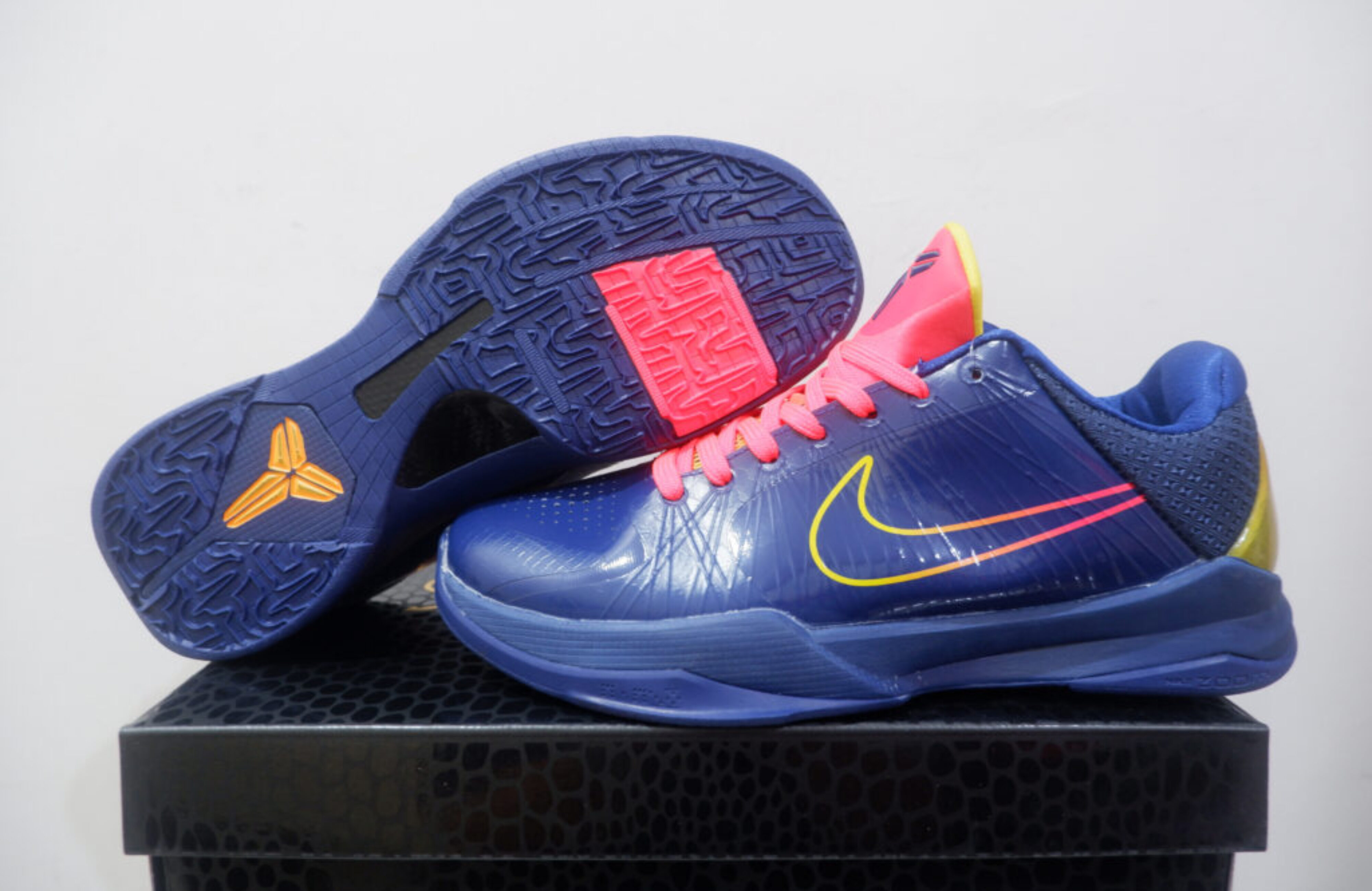 NIKE KOBE 5 PROTRO LOW INDIANA FEVER CAITLIN CLARK