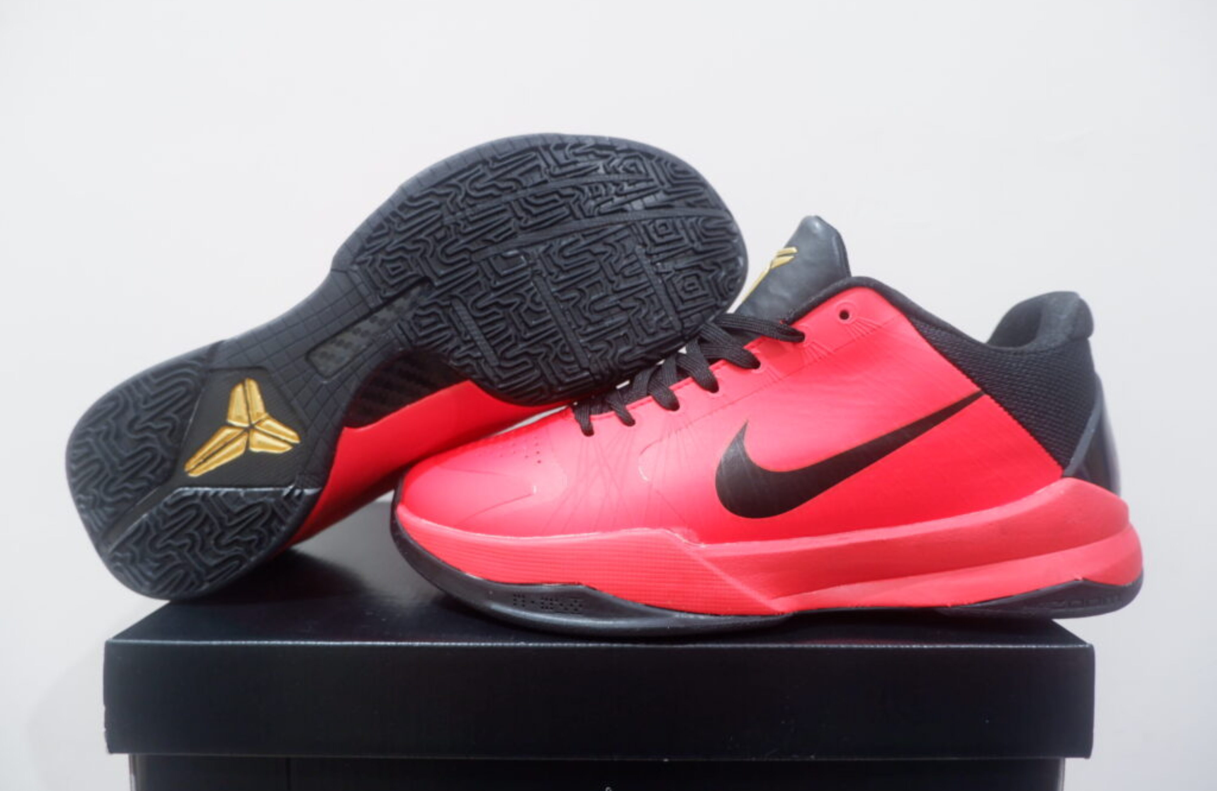 NIKE KOBE 5 PROTRO LOW RED BLACK