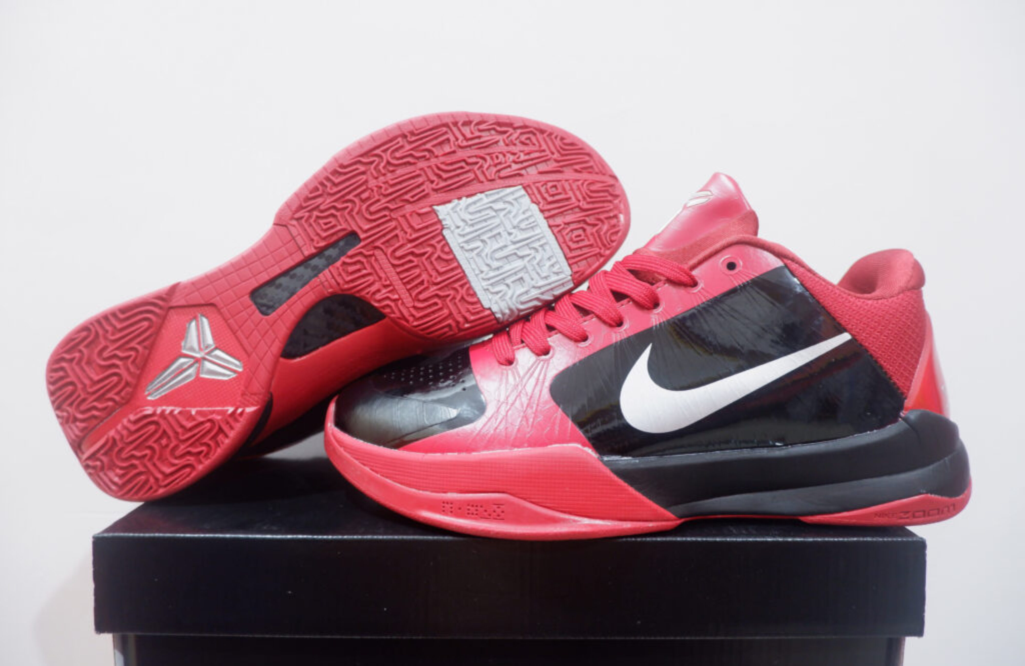 NIKE KOBE 5 PROTRO LOW RED TOE