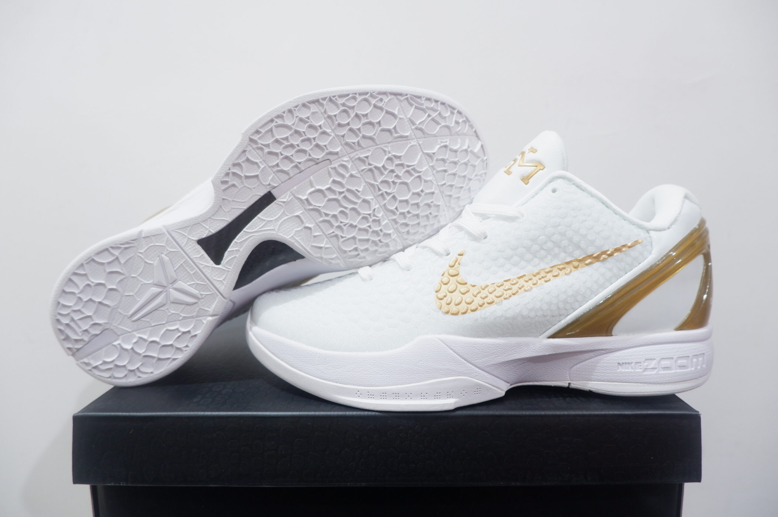 NIKE KOBE 6 PROTRO LOW BHM GOLD