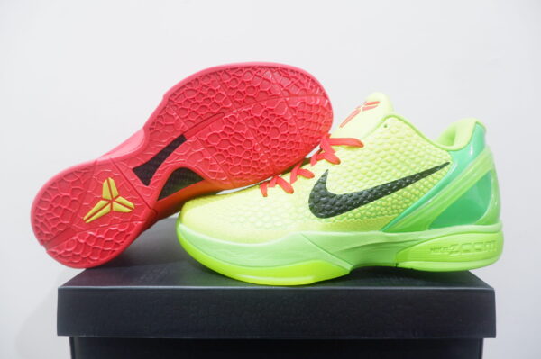 NIKE KOBE 6 PROTRO LOW GRINCH MISMATCH NIKE KOBE 6 PROTRO LOW GRINCH MISMATCH