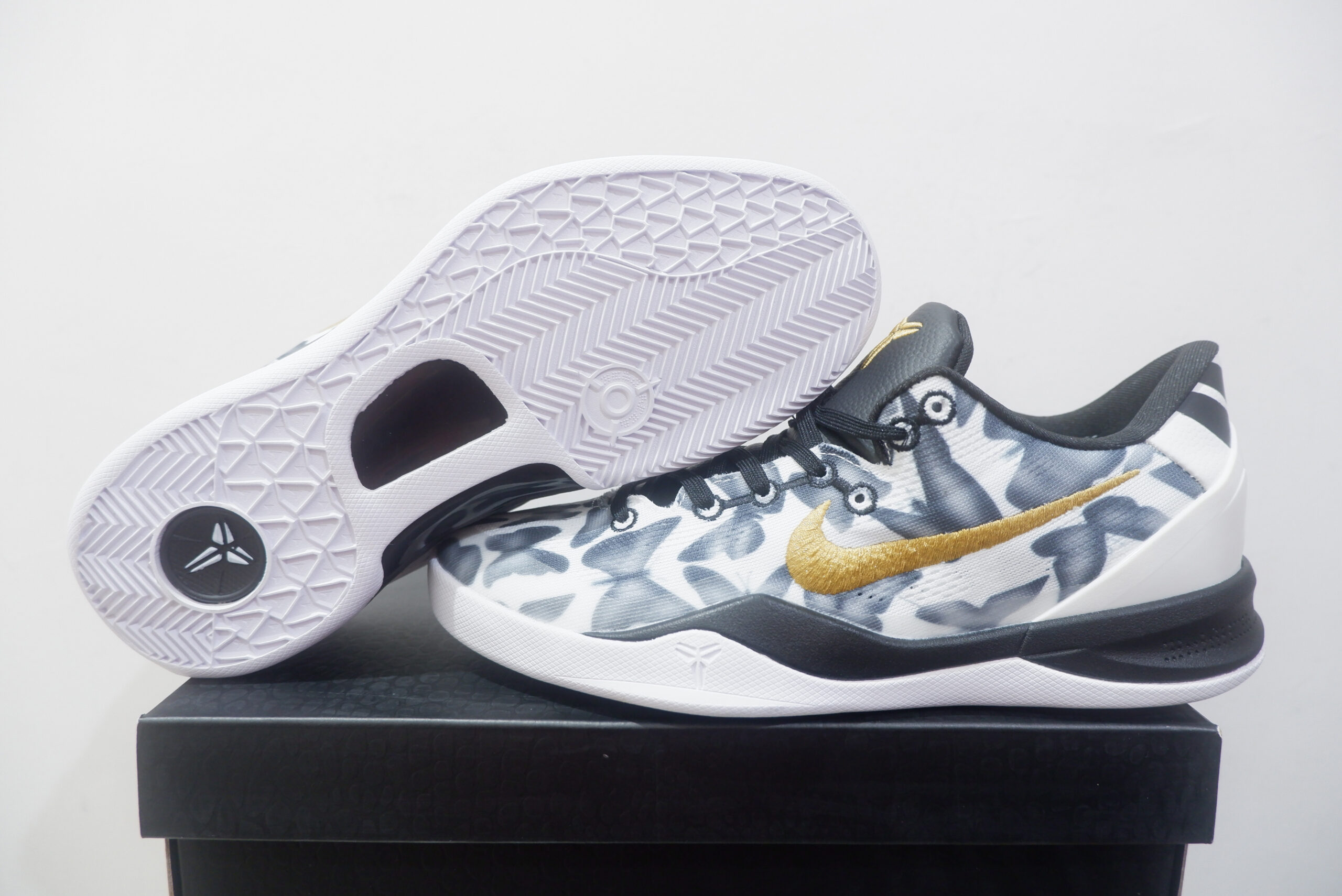 NIKE KOBE 8 PROTRO LOW MAMBA CITA