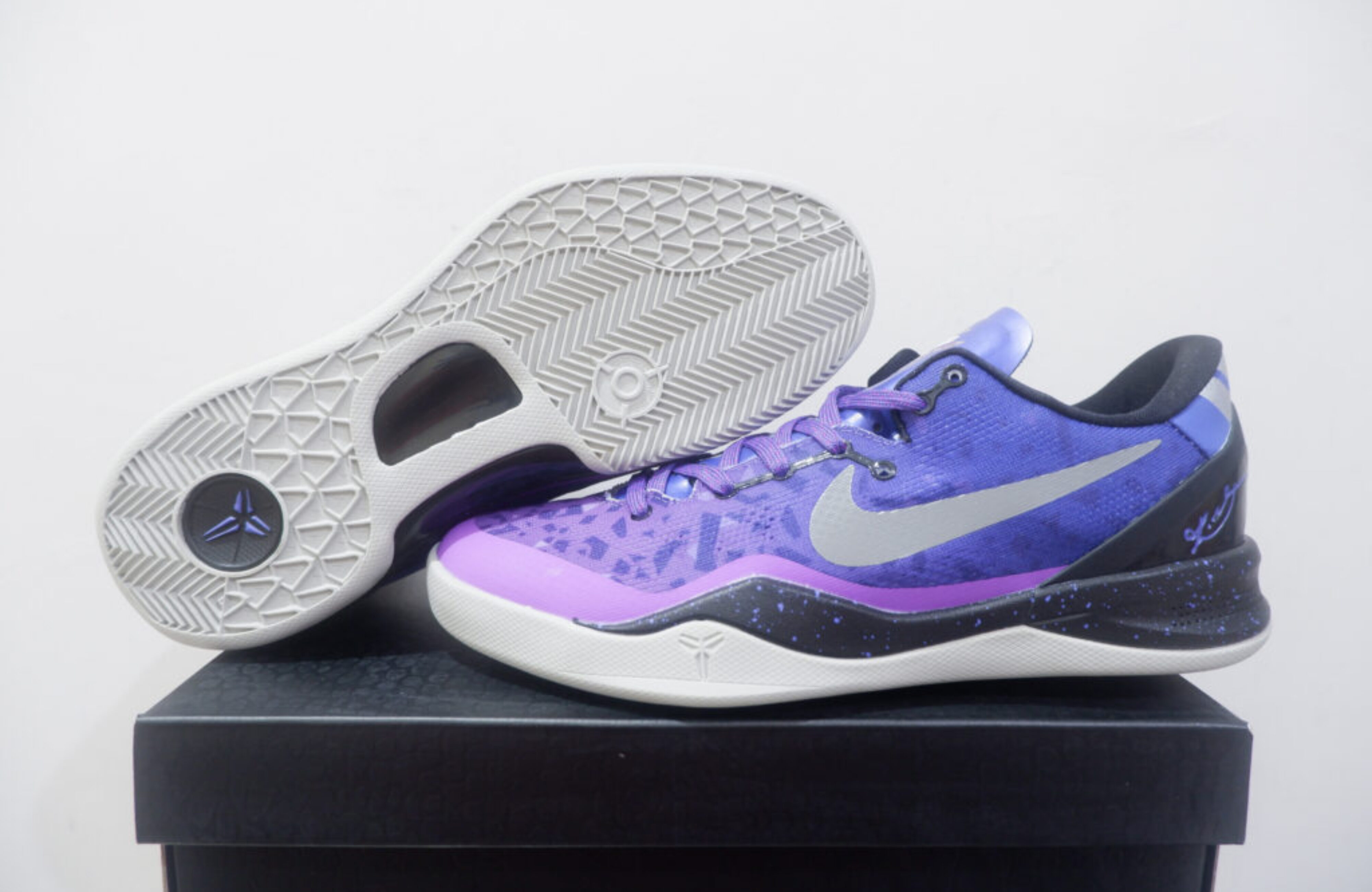 NIKE KOBE 8 PROTRO LOW PURPLE GRADIENT
